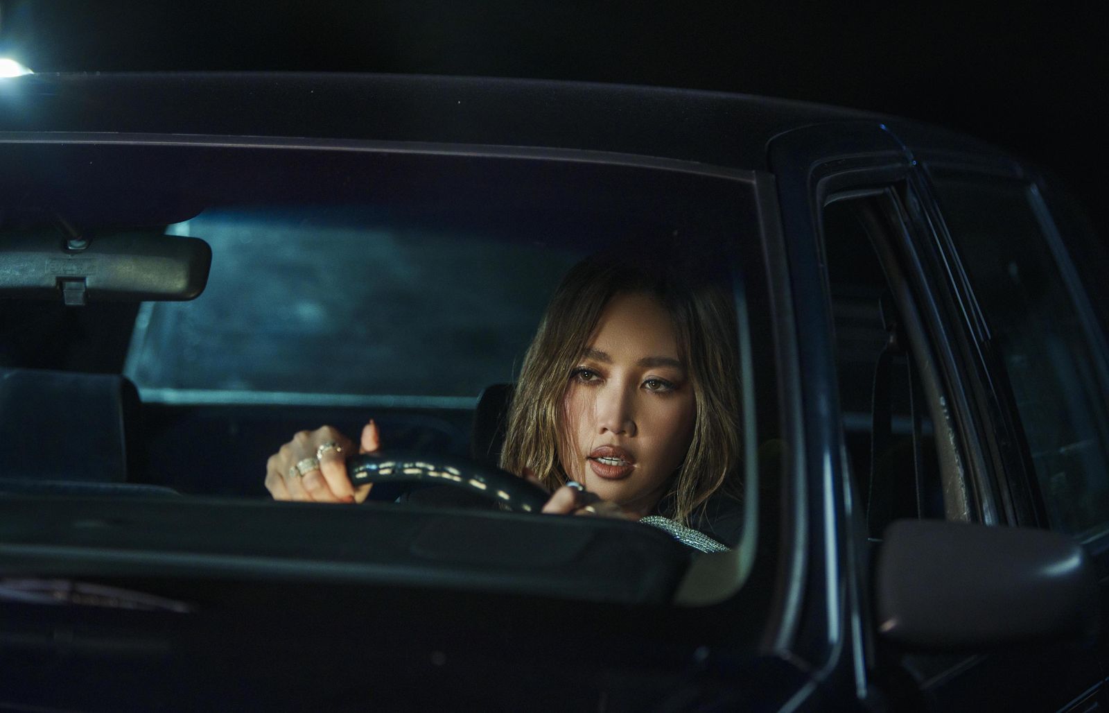 琟娜與天后A-Lin合作新歌〈糾結重啟〉。谷優娛樂提供