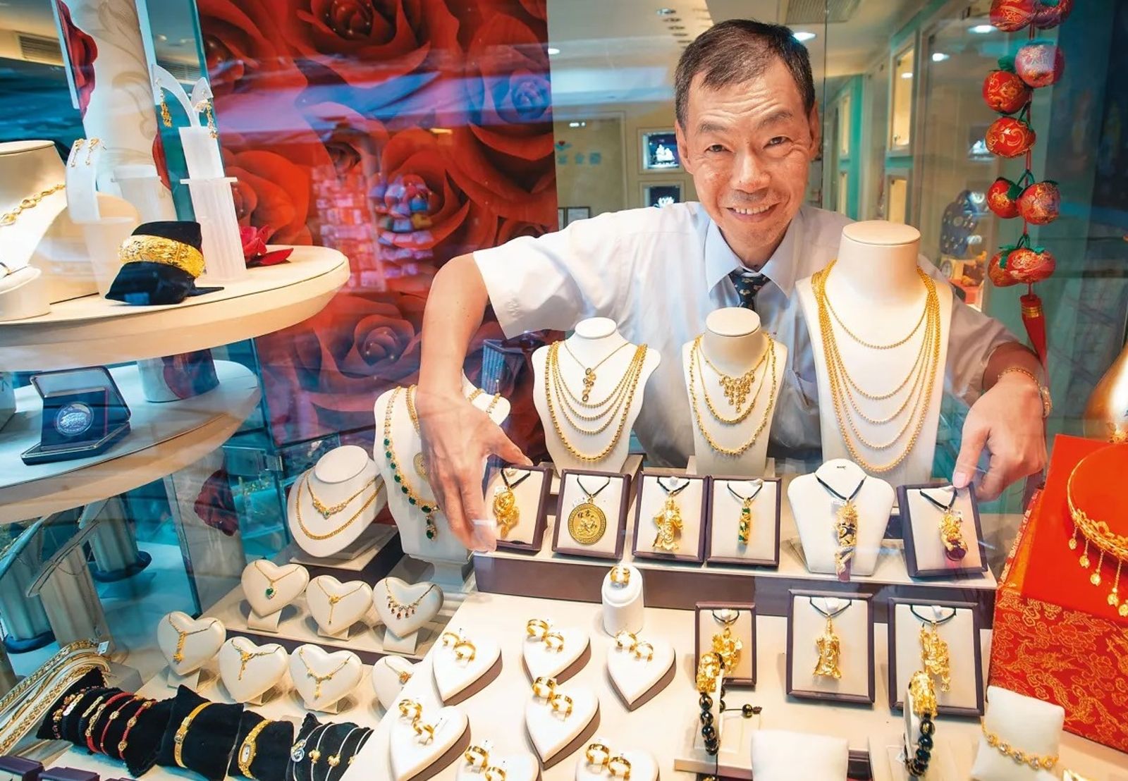 美伊戰火點燃金價暴衝　專家機構：今年高點會飆到6300美元