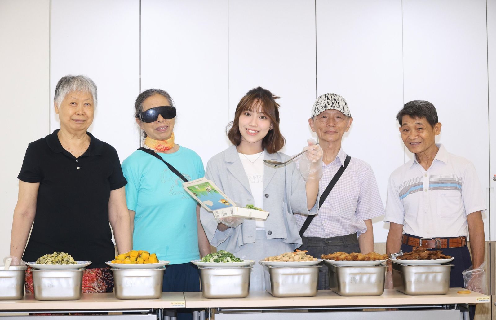 陳佩賢來台參與公益活動。紅心字會提供