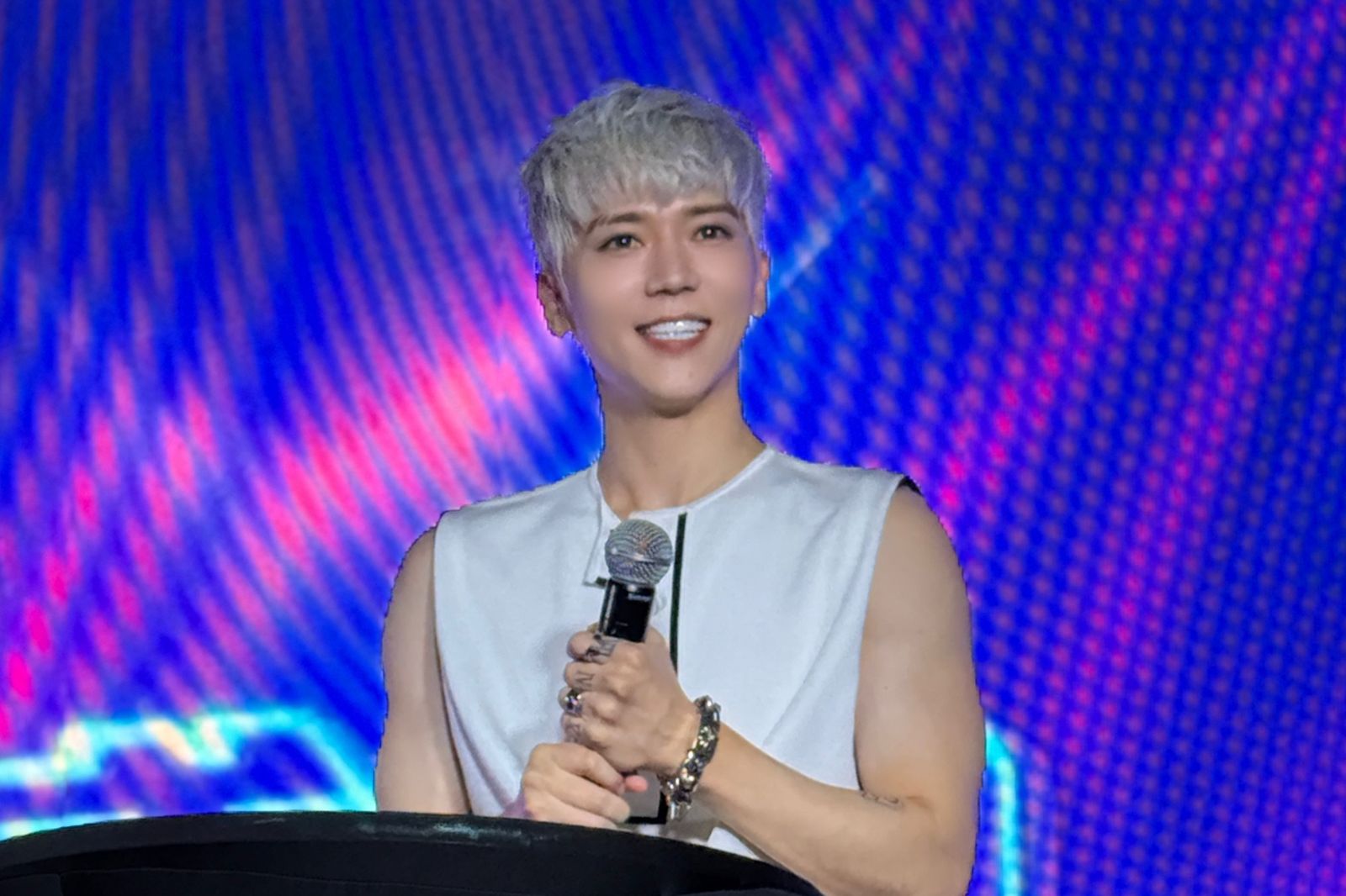 畢書盡出道15年首奪「新加坡金曲獎」　為巡演狂操肌預埋驚喜
