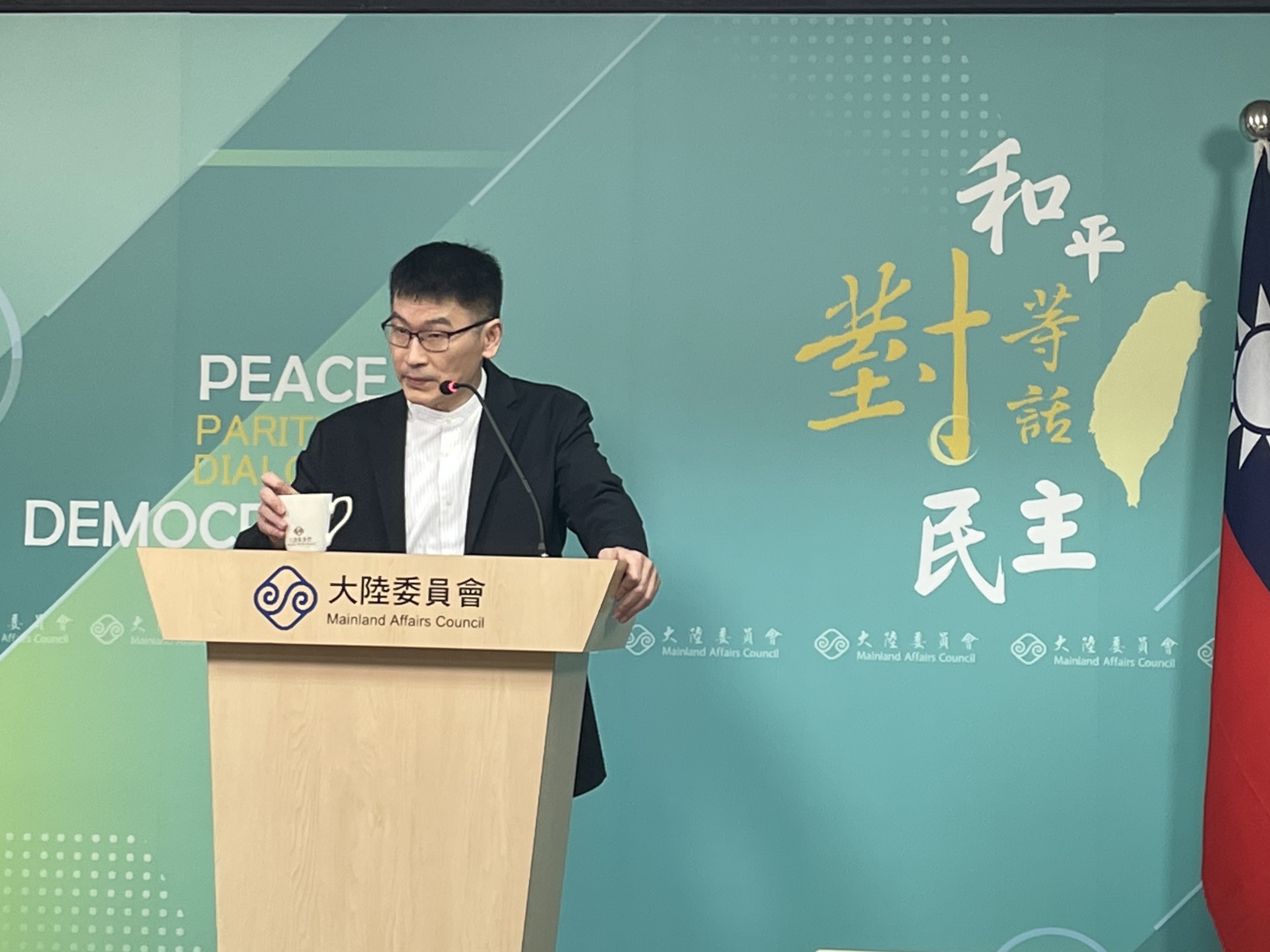 Taiwan Official Mocks Beijing Over 'Letter to Grandma,' Calls It a "United Front" Film