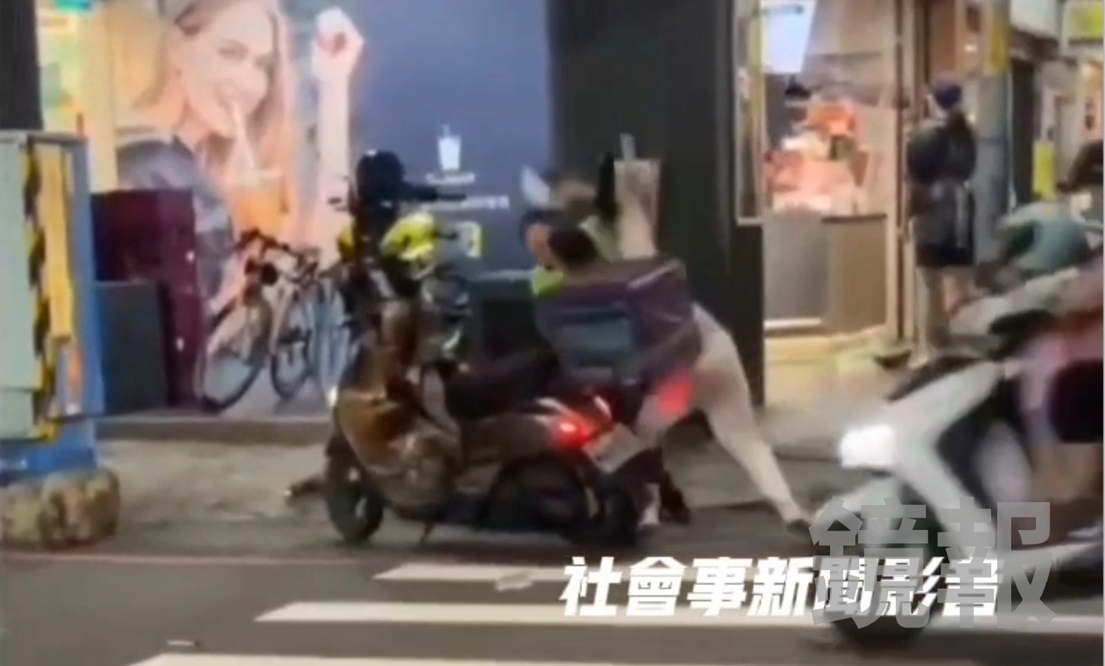 決鬥片／騎士按喇叭發出戰鬥邀請　急叩父親支援輸贏