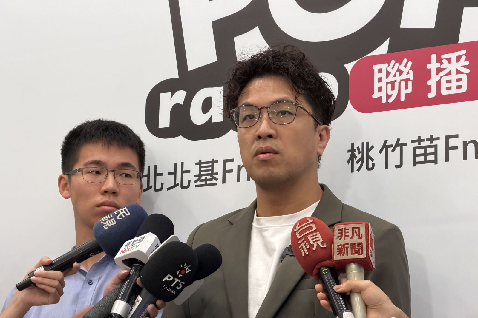 楊植斗批關心兒虐是「蹭蔣刷存在」 沈伯洋怒批:這樣的議員不要再投了