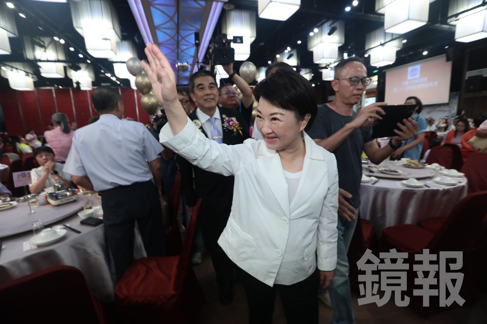黃健豪說，盧秀燕即便未擔任黨職，但仍在競選及輔選工作盡心盡力，而且實質有效。（圖／林煒凱攝）