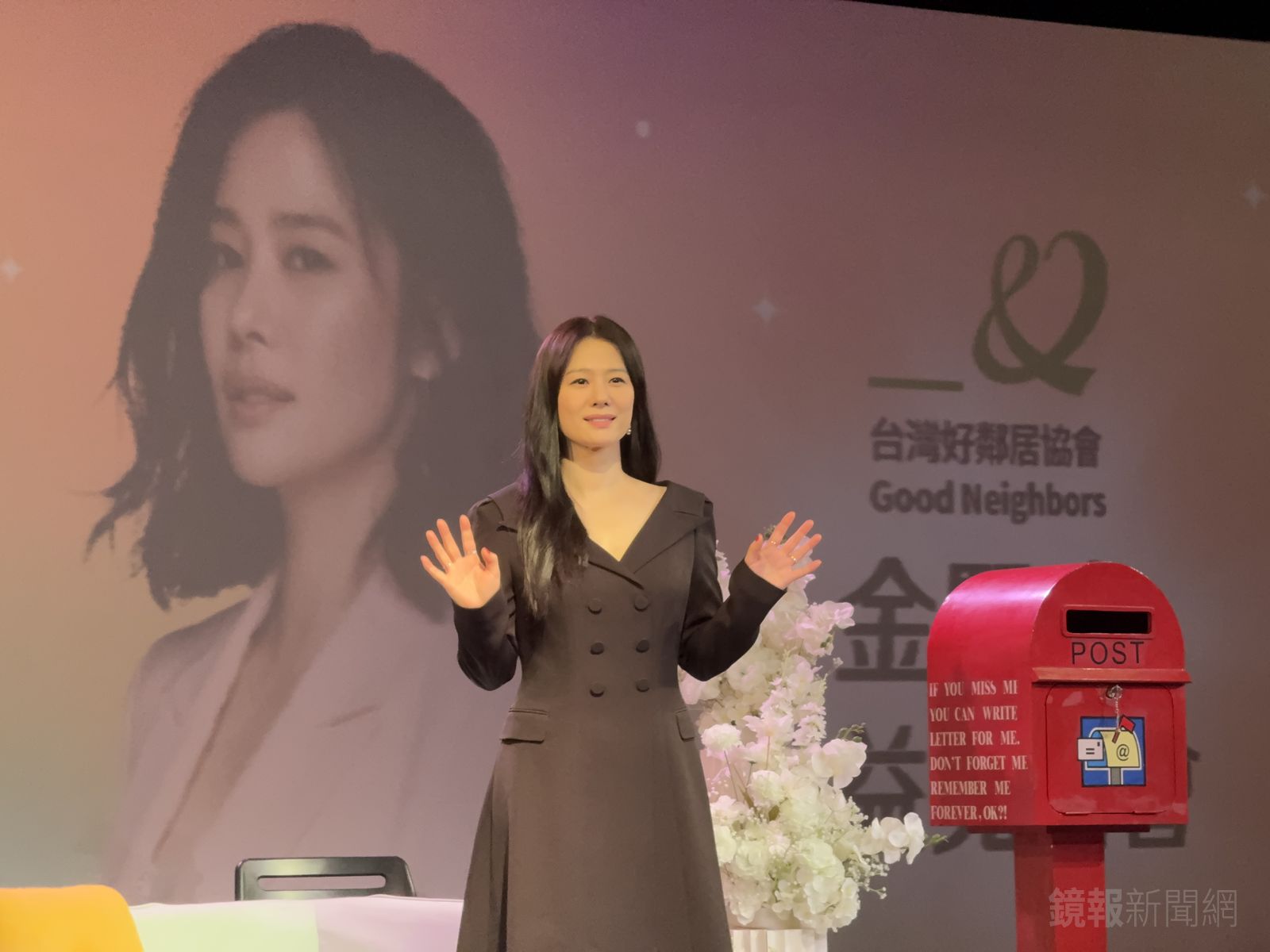 金賢珠昨天還去了粉絲為她舉辦的應援咖啡廳。潘佳琪攝