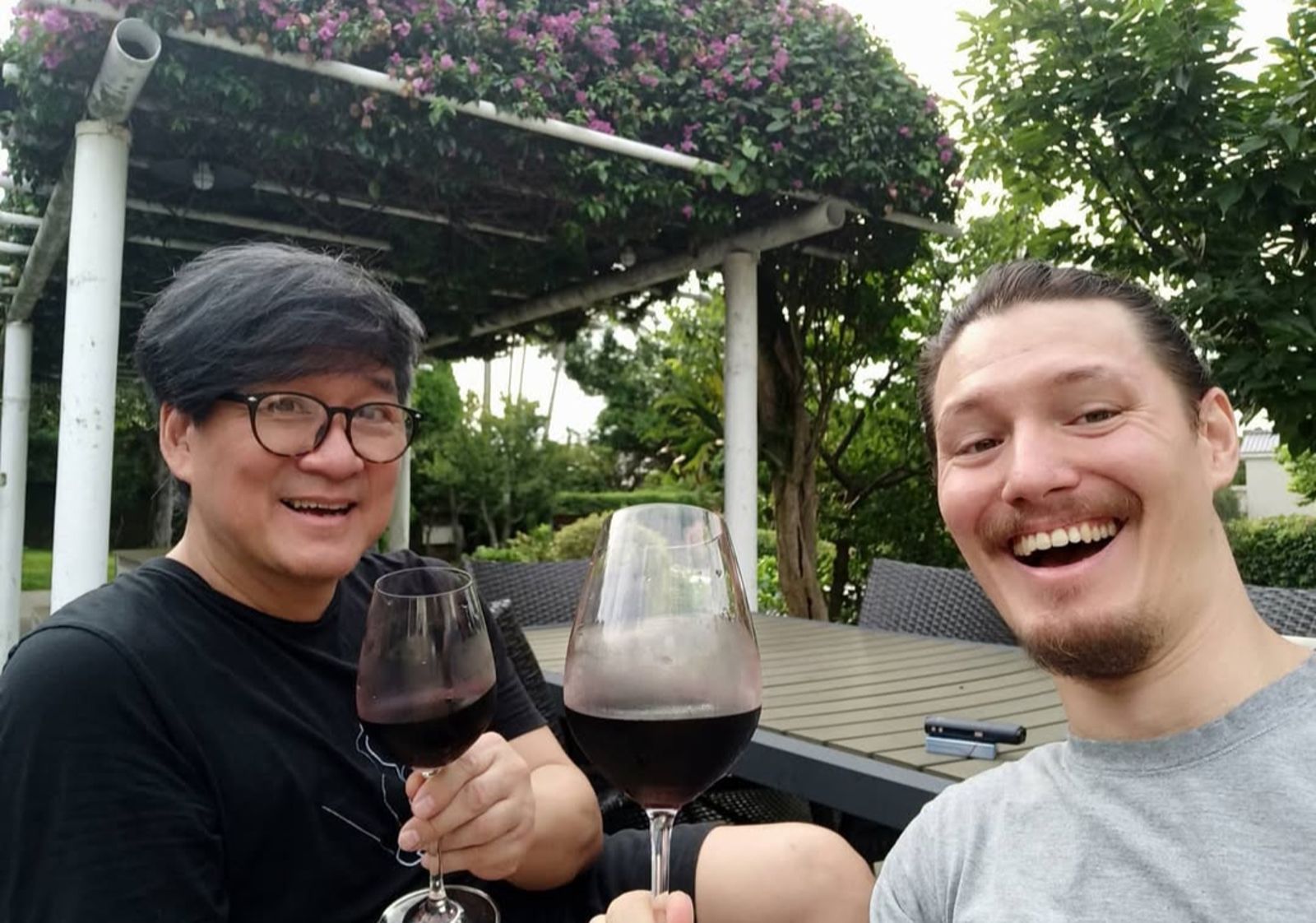 獨家／恭喜！周華健混血帥兒結婚了　「國民歌王」朝爺爺之路邁進