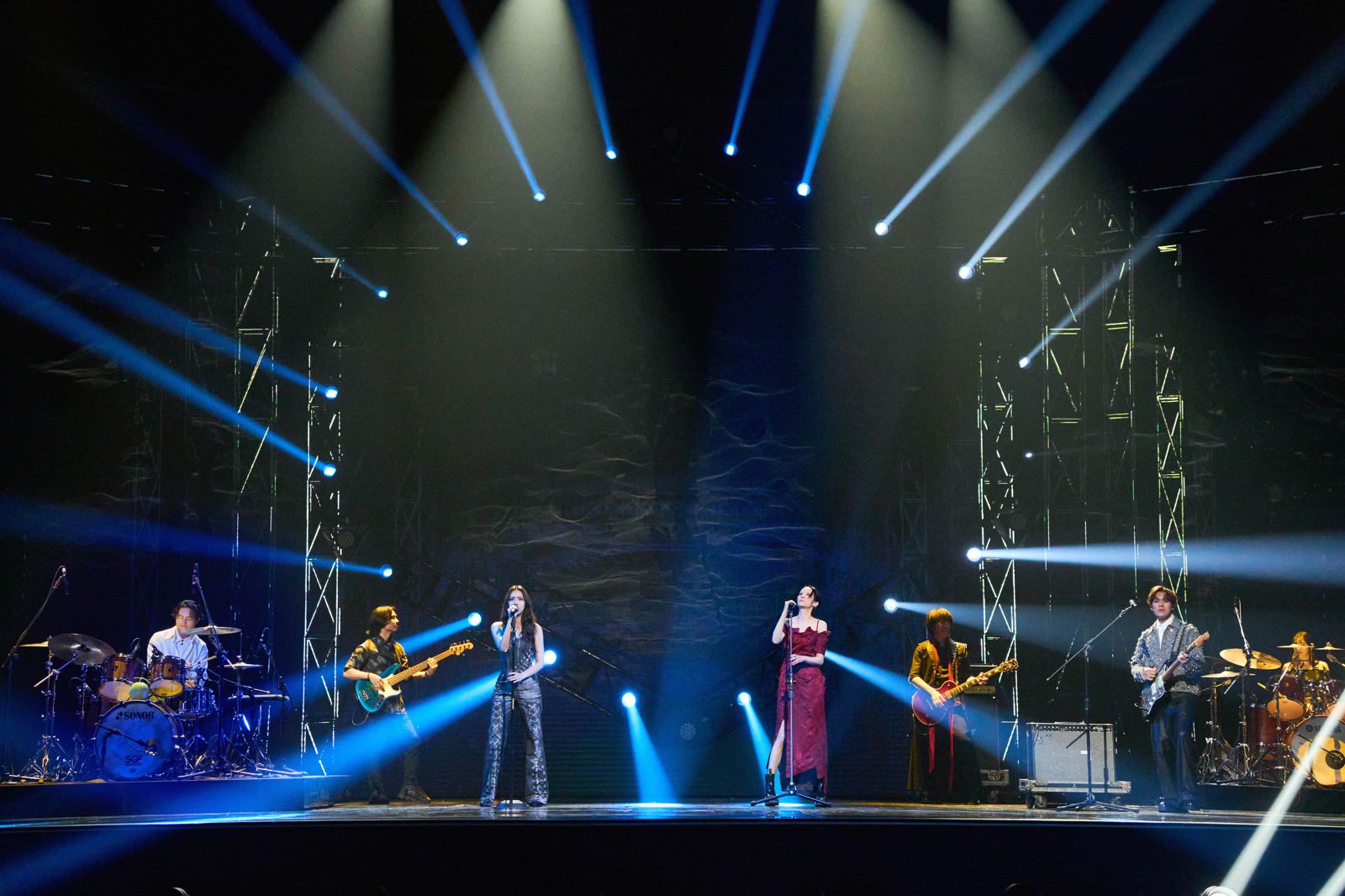 告五人受邀擔任金曲獎表演嘉賓，為典禮增添不少亮點。相信音樂提供