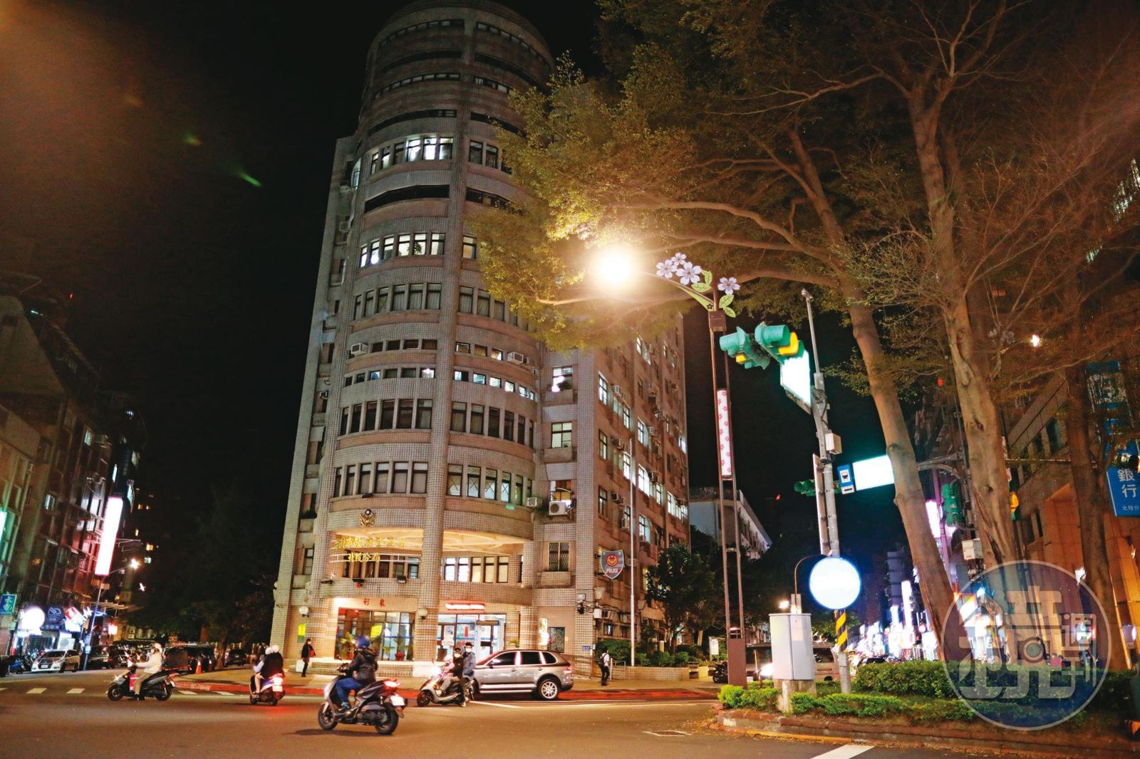 北市警再爆風紀！北投2線3星組長涉博弈收賄　檢調搜索31處帶回13人