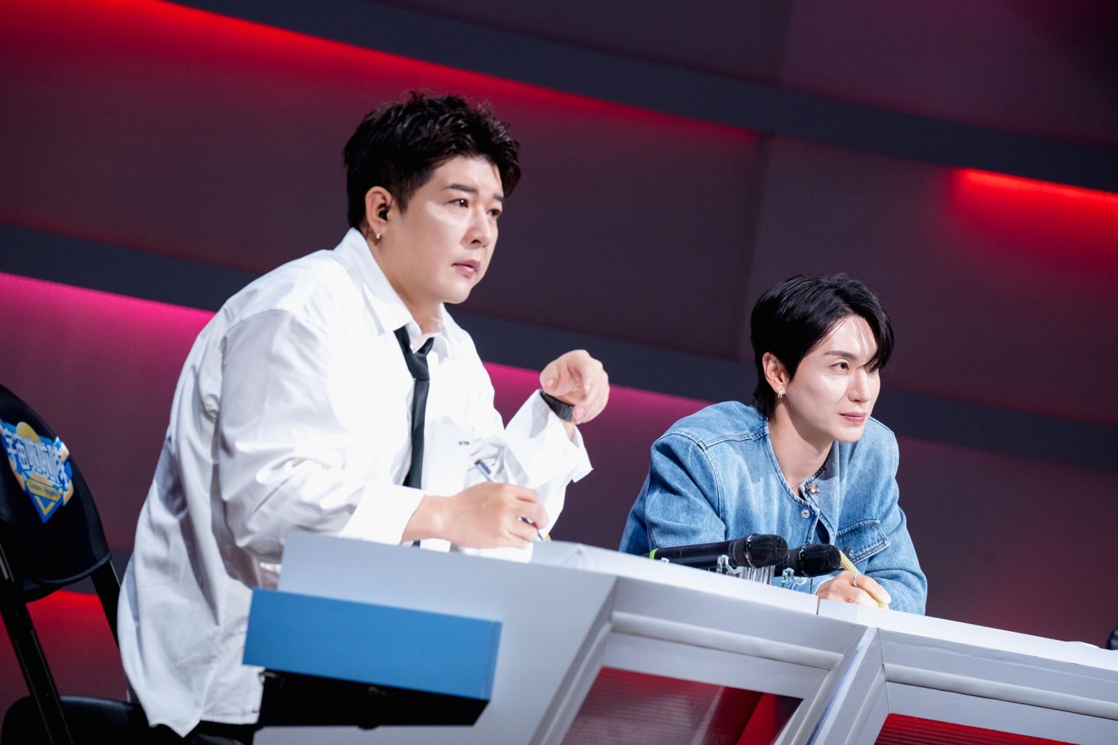 SJ神童看《宇宙啦啦隊》表演感動泛淚 用中文大讚選手「辛苦了」暖心畫面全記錄