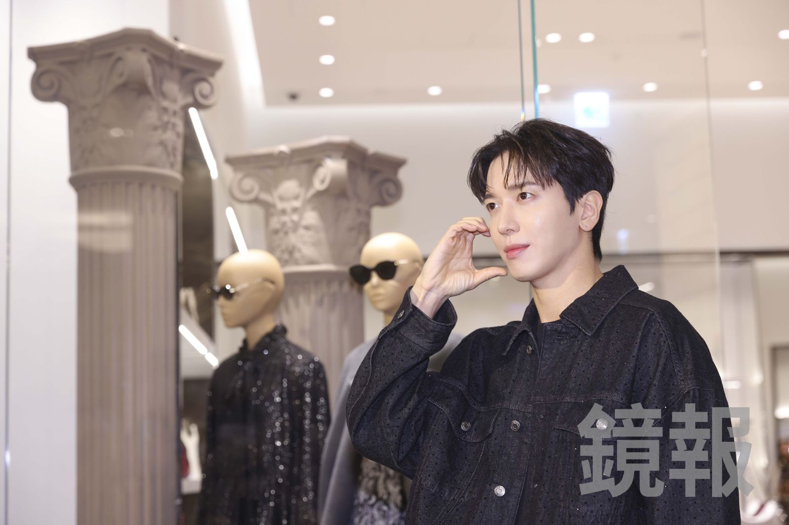 鄭容和演歌雙棲，在台享高知名度。劉耀勻攝