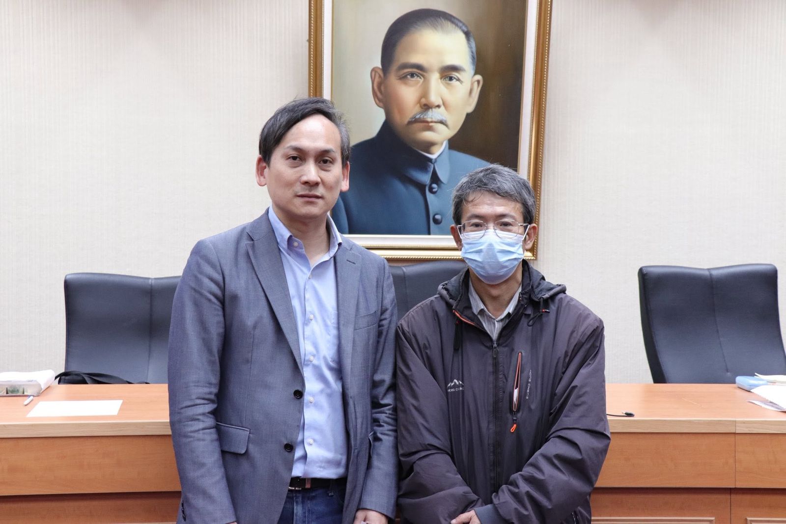 葉元之失言燒不停!學生公開喊話「拜託道歉」:不敢承認自己修過您的課了