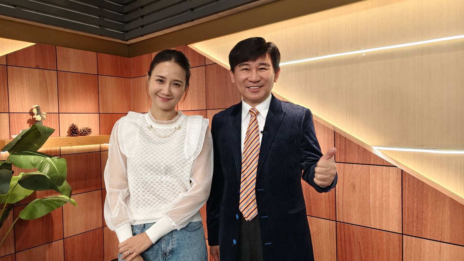 何妤玟40歲視力模糊以為病變 離婚6年曝「生命最重要的男人」