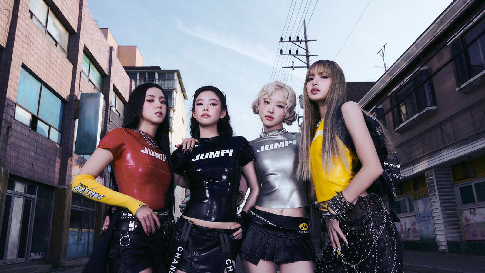 BLACKPINK的行程滿檔,新歌發行後隨即投入世巡演出,沒有留在韓國打歌。翻攝FB@BLACKPINK