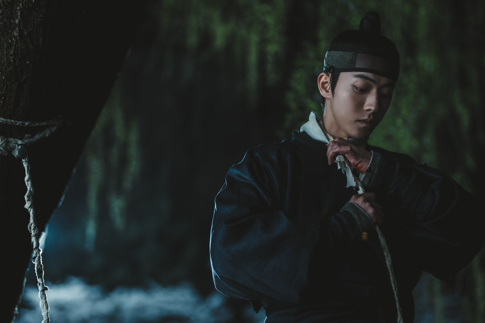 不停有人喪命!南柱赫奉命捉鬼 《鬼謎東宮》揭30年血色詛咒