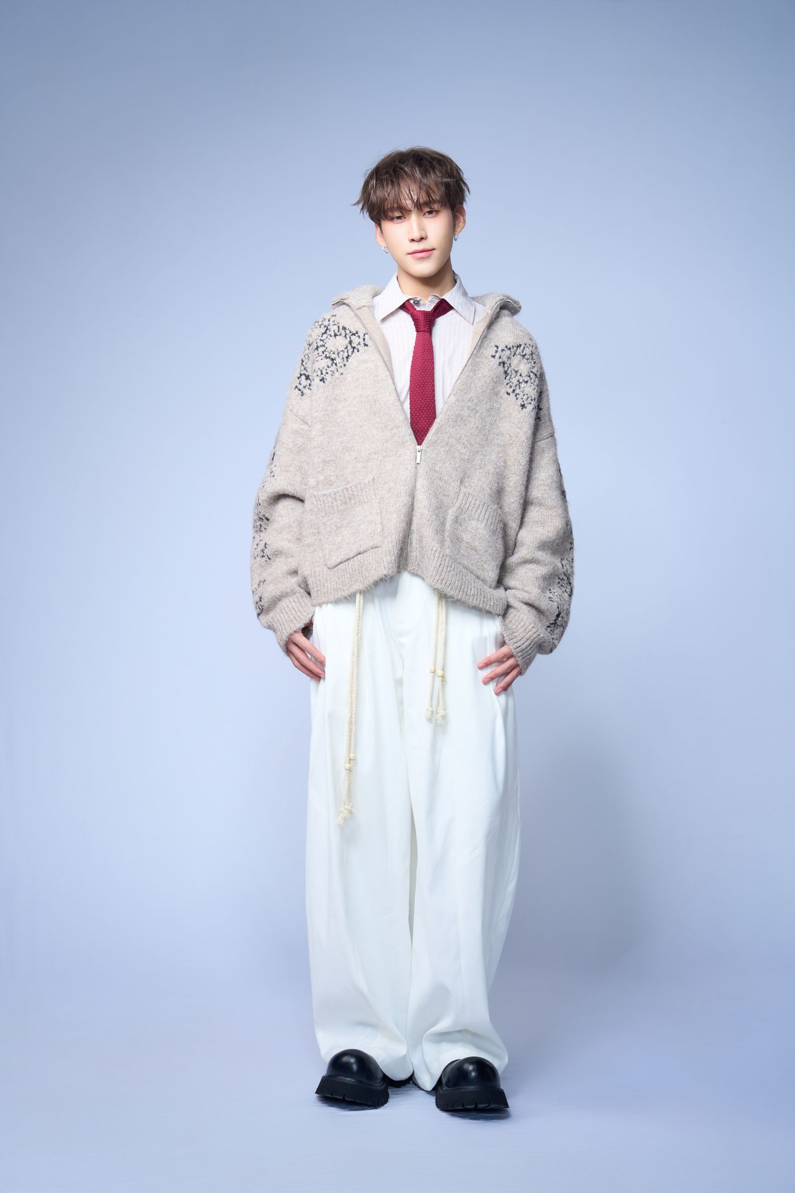 「希哈CP」俊希與HAKU近日為新單曲配唱權爆出插曲。踢帕娛樂提供