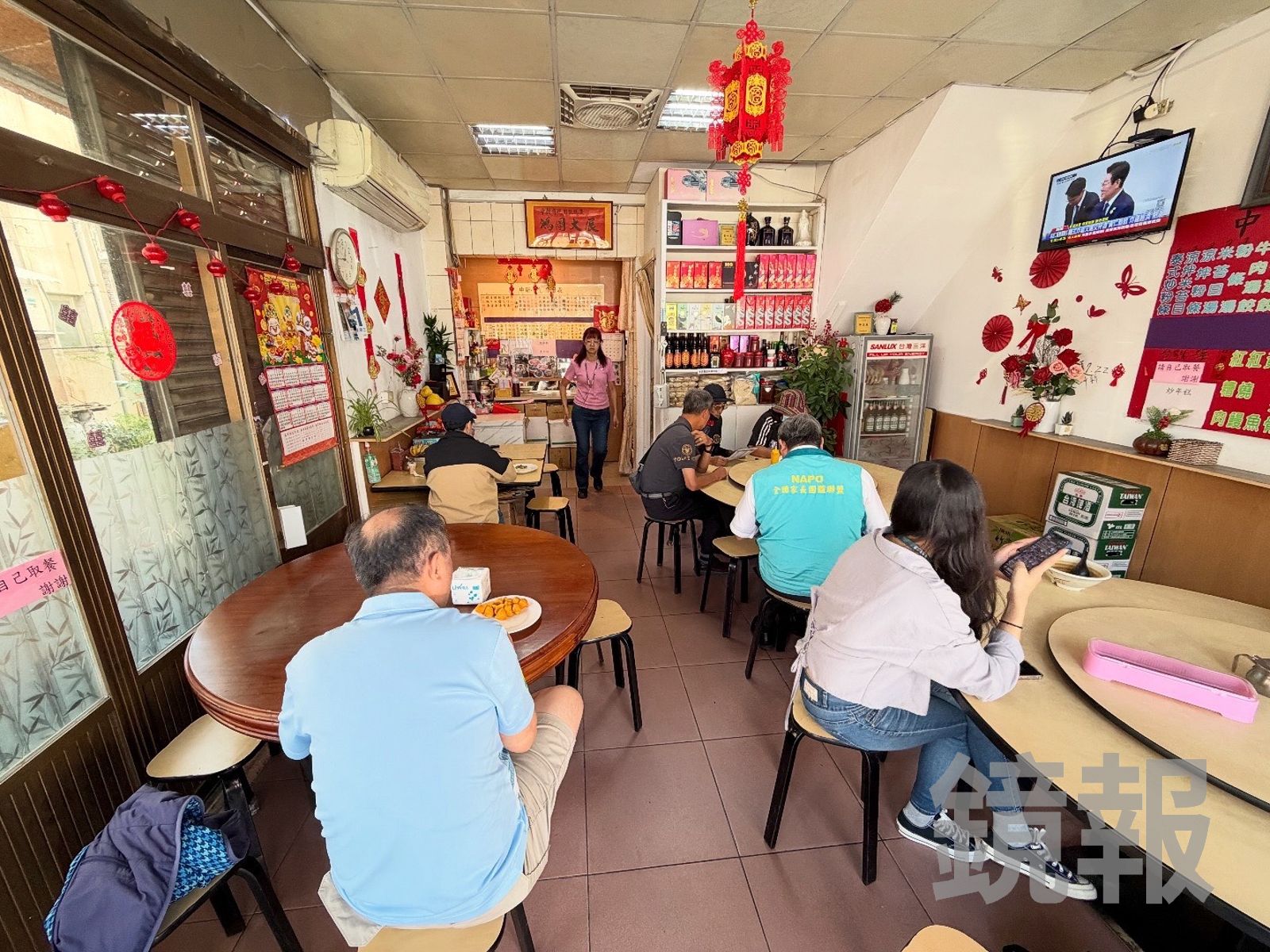 「中新小吃」料理選擇多，能一人單點，也可當合菜吃。