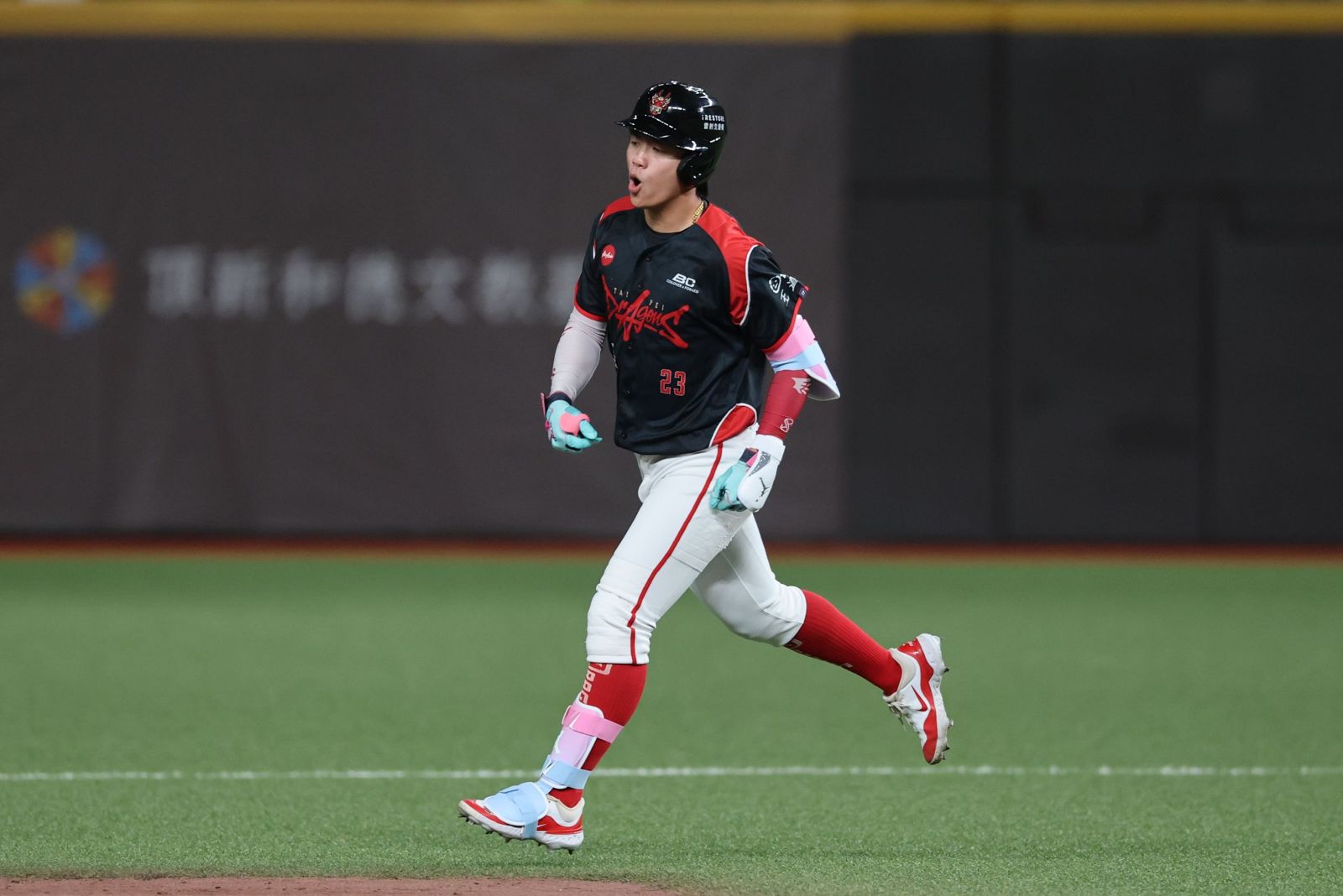 味全龍延長賽逆轉富邦!豪取9連勝平隊史紀錄 點亮封王魔術數字M17