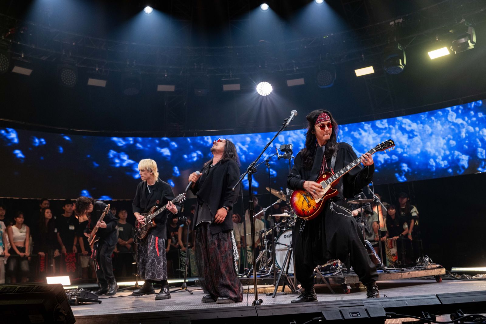 樂團寫歌弔念已逝鼓手「突歪樓想業配殯葬業」　HowHow曝「案子接不完」祕訣