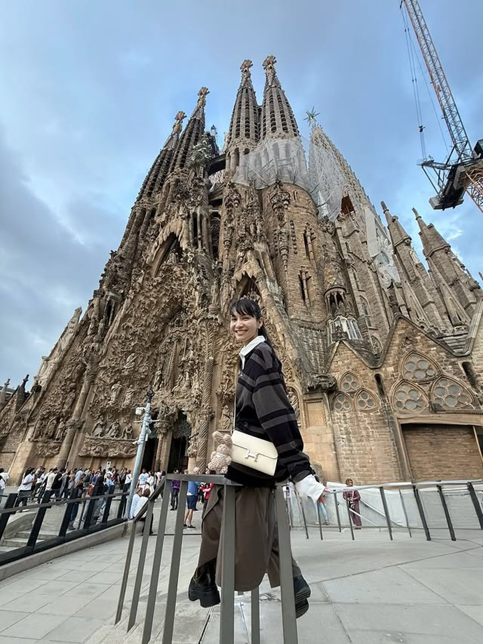 西脇綾香甜蜜宣告老公是她的粉絲。翻攝IG@a_chan.prfm_p000001