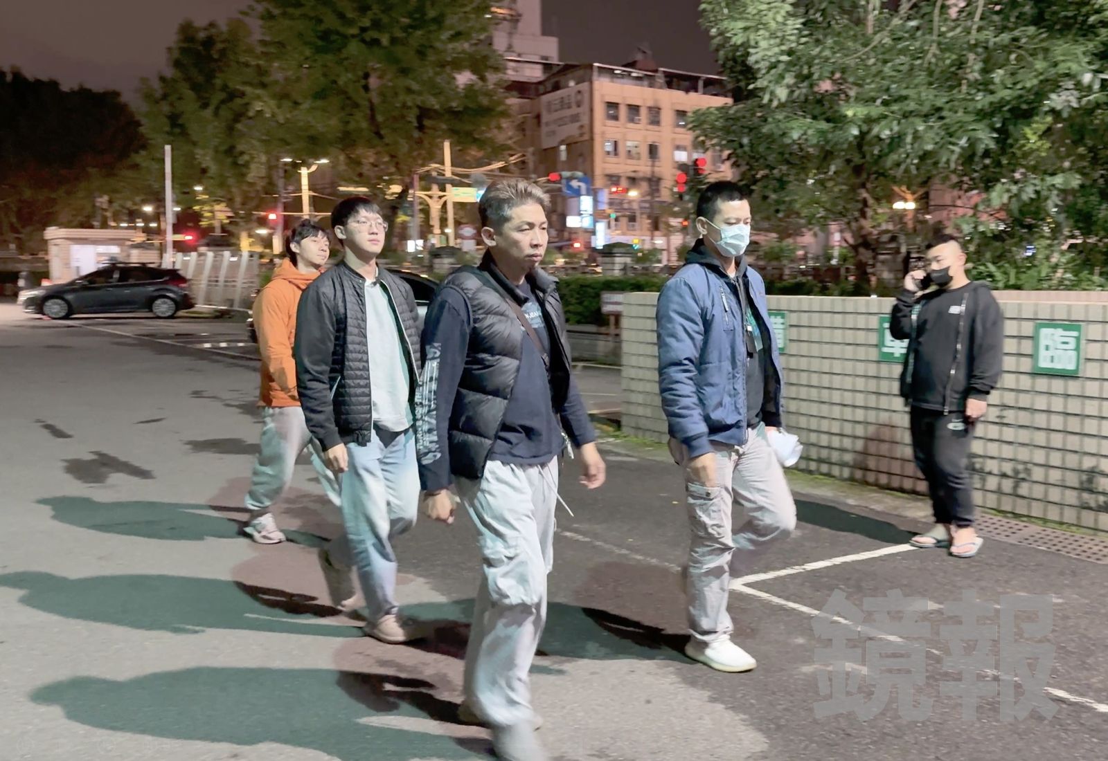 新北刑大刑警涉洩密遭搜索約談　2涉案警移送新北檢畫面曝光