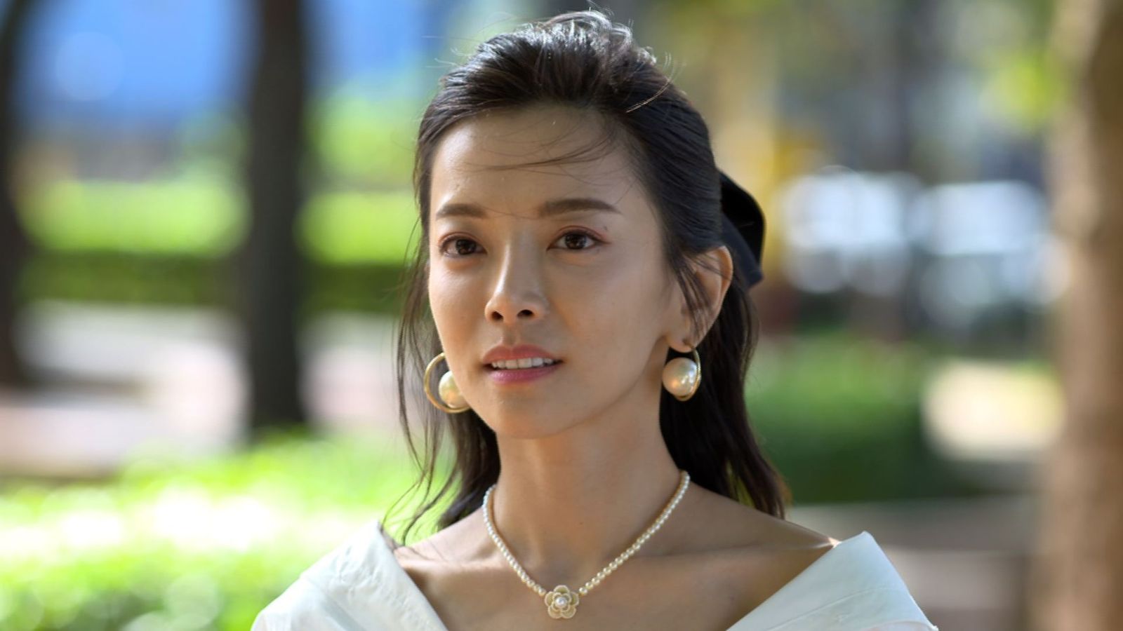 宋品葳在《豆腐媽媽》飾演千金小姐沈天晴,氣質高雅、做事幹練。圖/民視