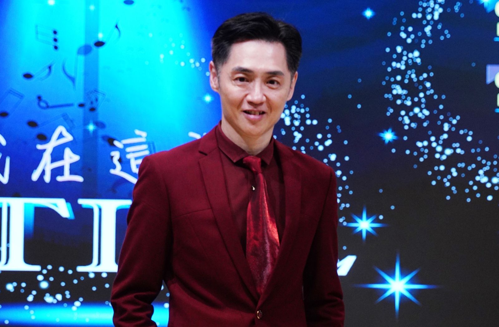 宋逸民挺過3年低潮！淡出演藝圈鬆口「復出可能性」　58歲現況曝光