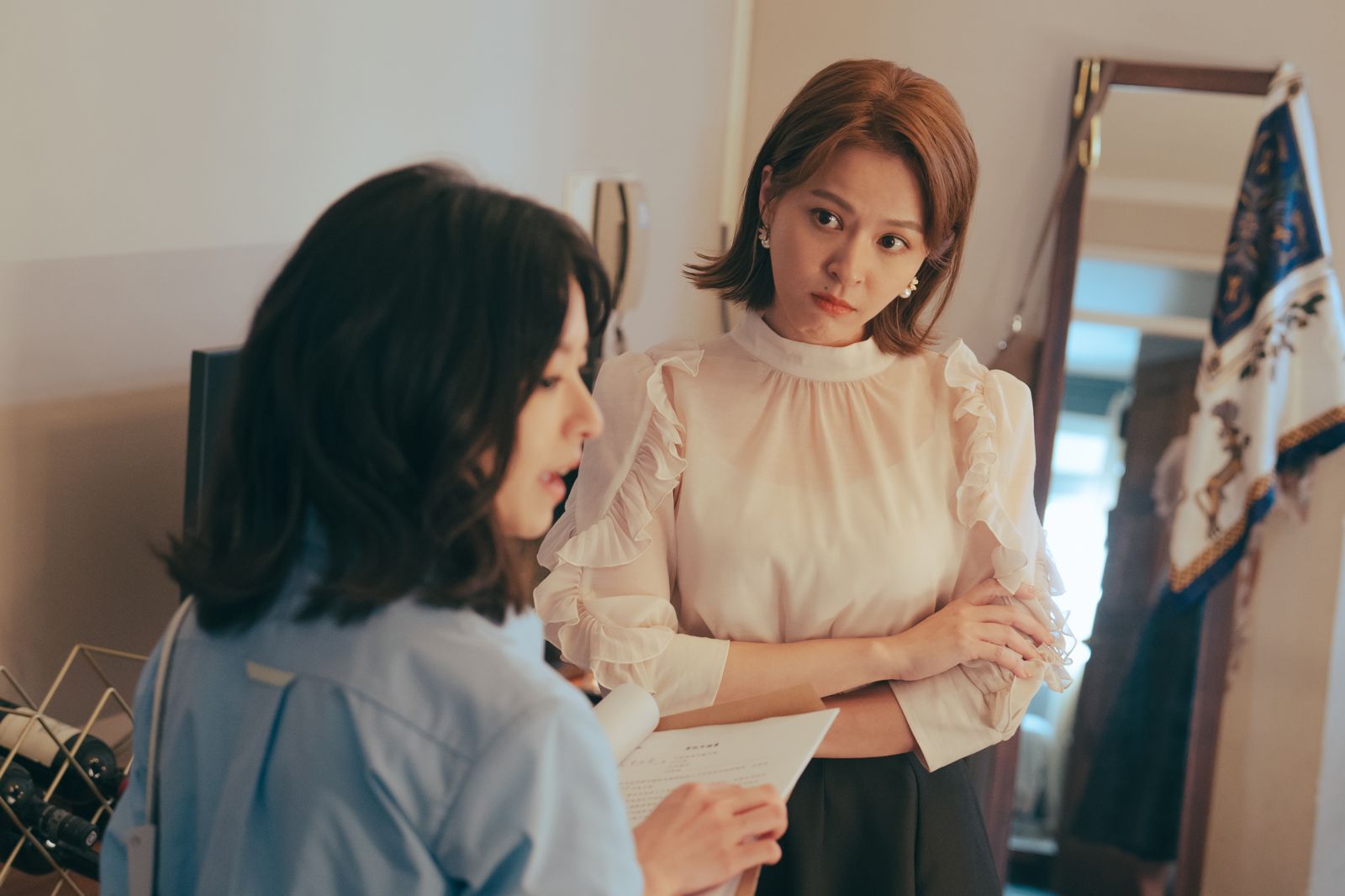 8點檔女神租屋竟「鬧上警局」　露出「雙面人」真面目！吐混亂心聲：我是誰？