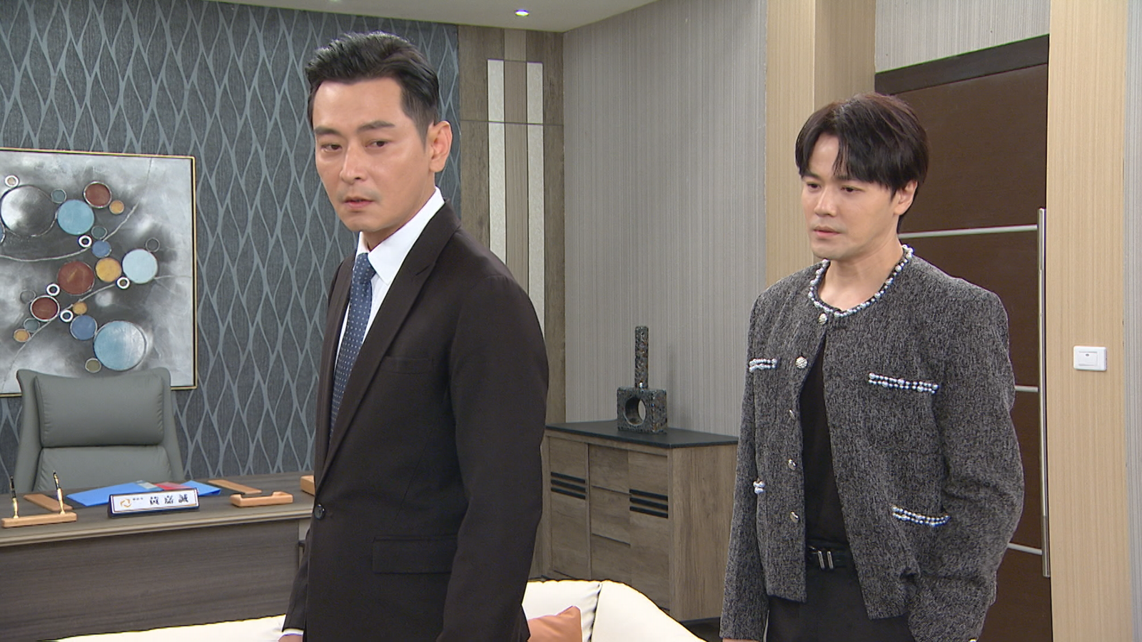 8點檔男星痛揭曾遭家人情緒勒索!嘆「以愛為名」彼此疲憊 劇中成家族「黑手套」:同情又心疼