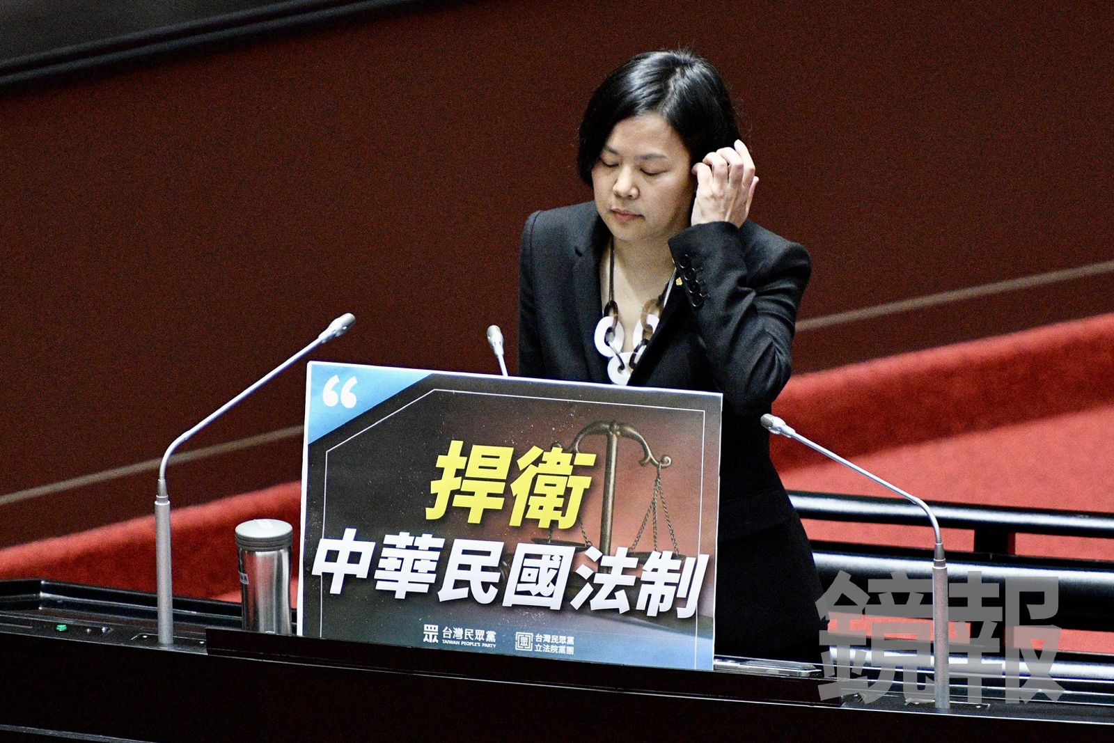 李貞秀解鎖院會空氣質詢　哽咽怒嗆民進黨抗中保台「共諜都是自己人」