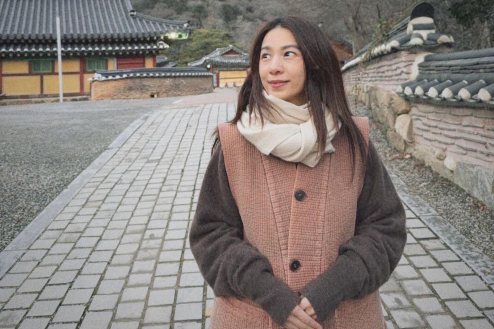 林俊傑認愛小20歲正宮！網驚眉眼激似田馥甄　Hebe遠赴韓國寺廟避紛擾