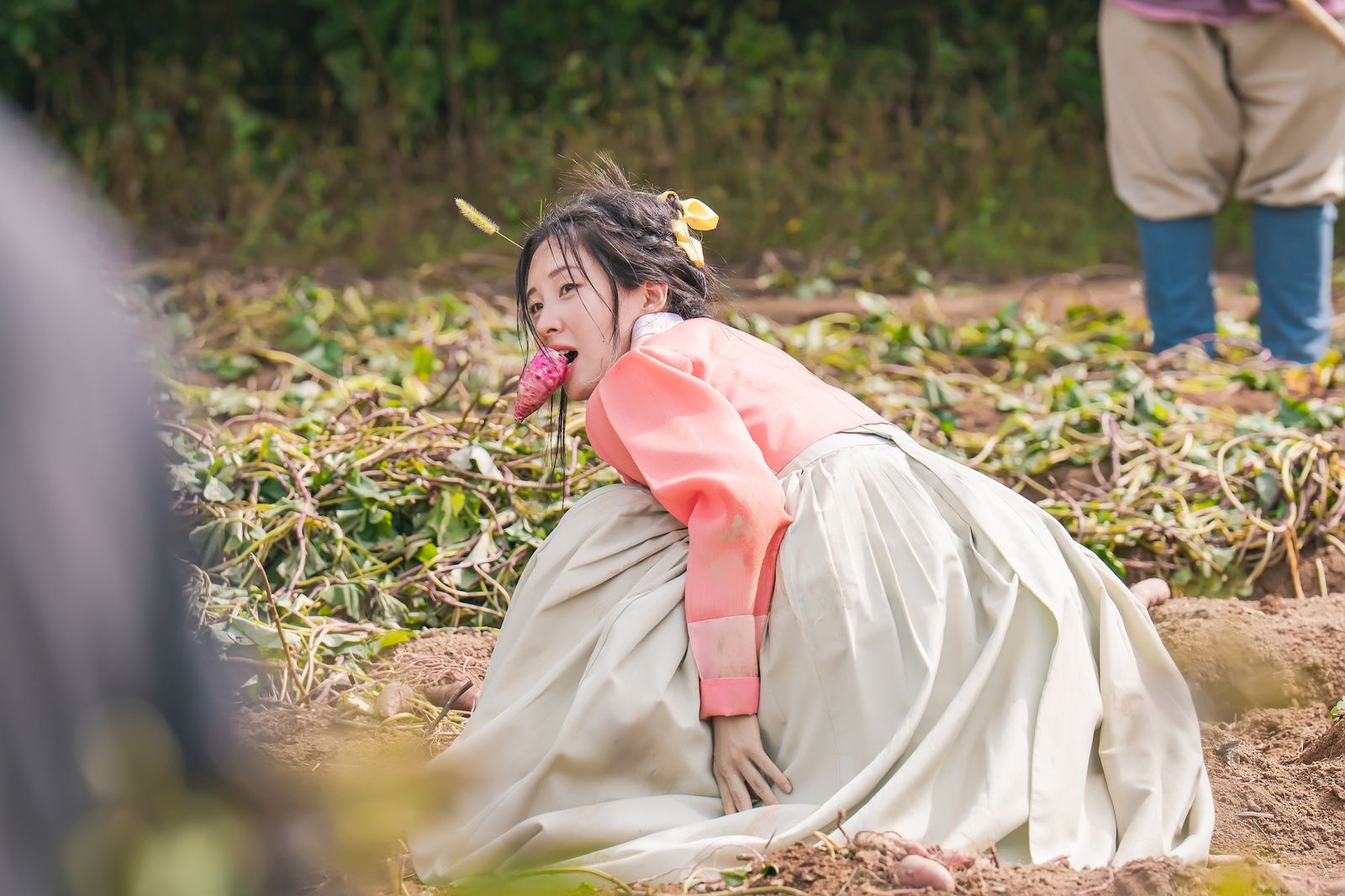 徐玄劇中為了逃婚不惜扮醜。friDay影音提供