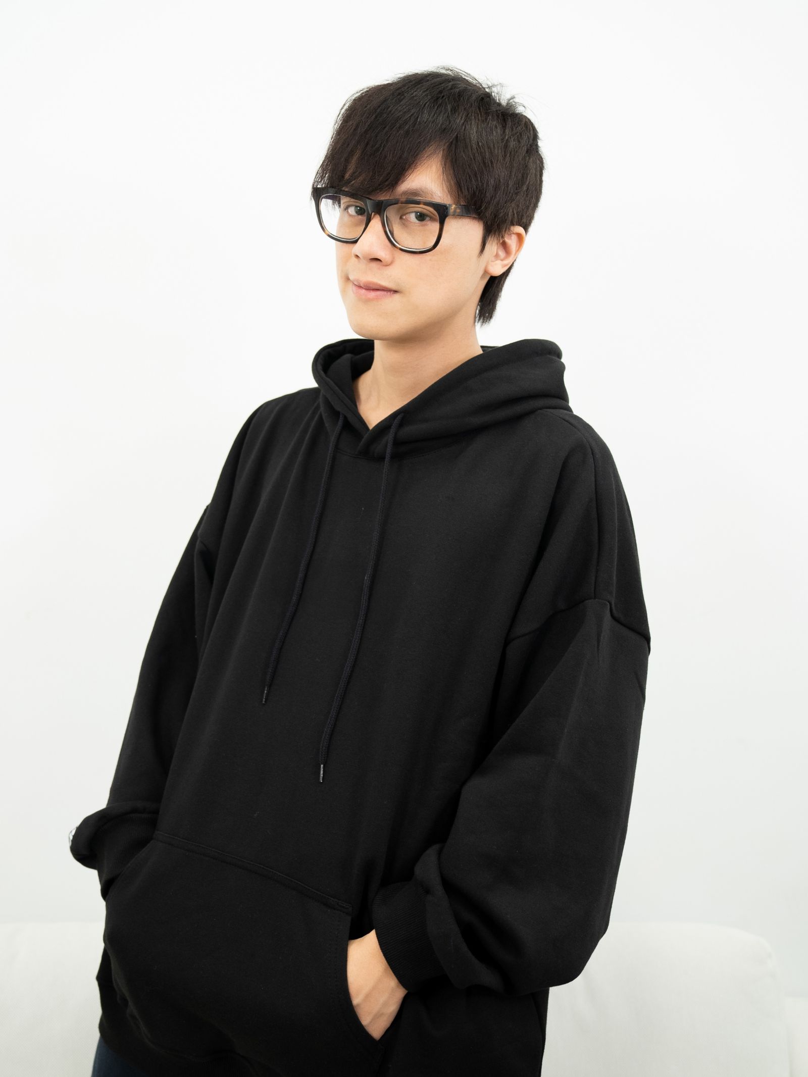 HowHow被封「業配之王」靠1招海撈，曝想與老婆鄧福如有「新計畫」。樂團祭提供