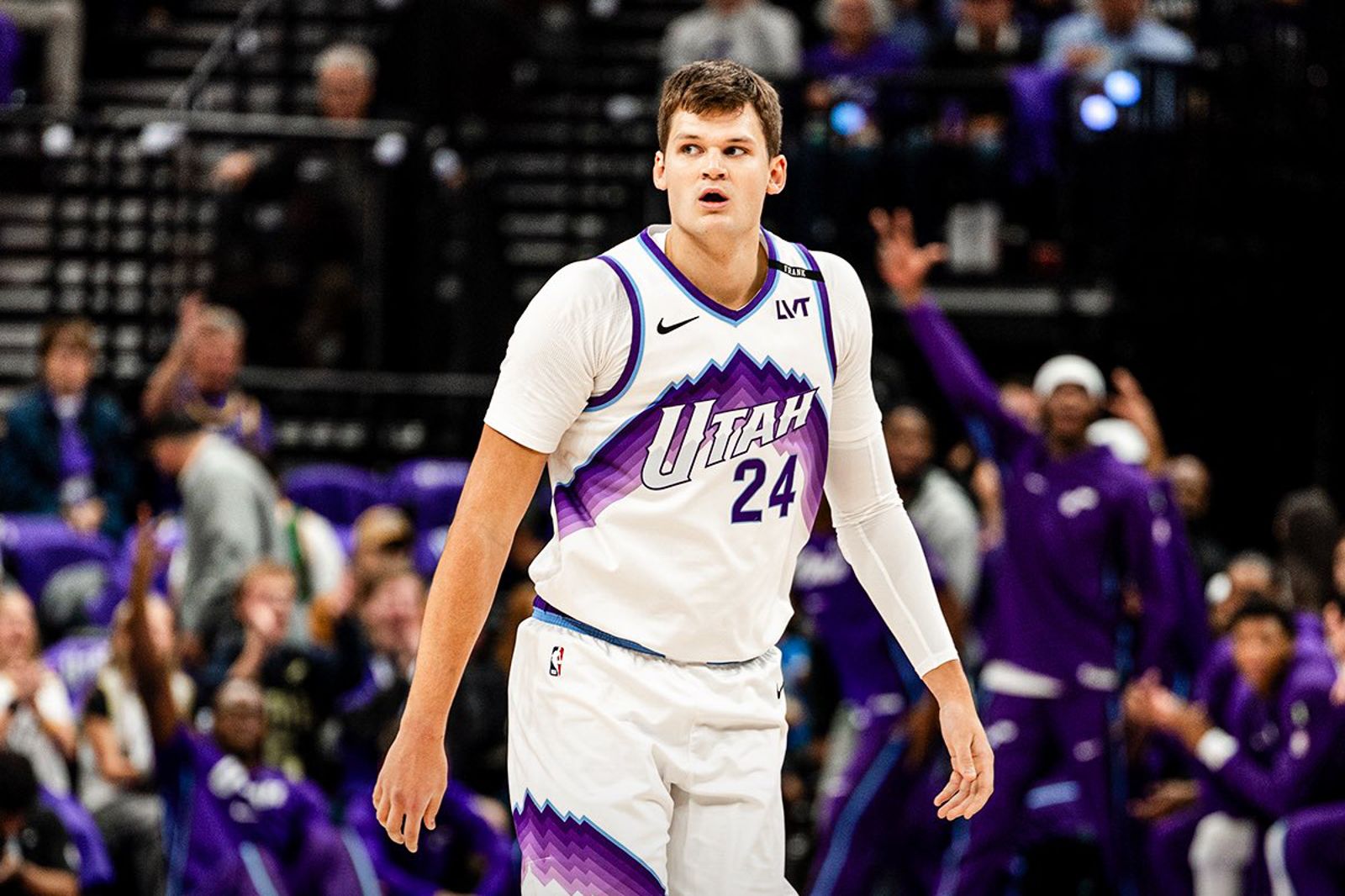 Walker Kessler左肩開刀報銷 爵士內線戰力受損