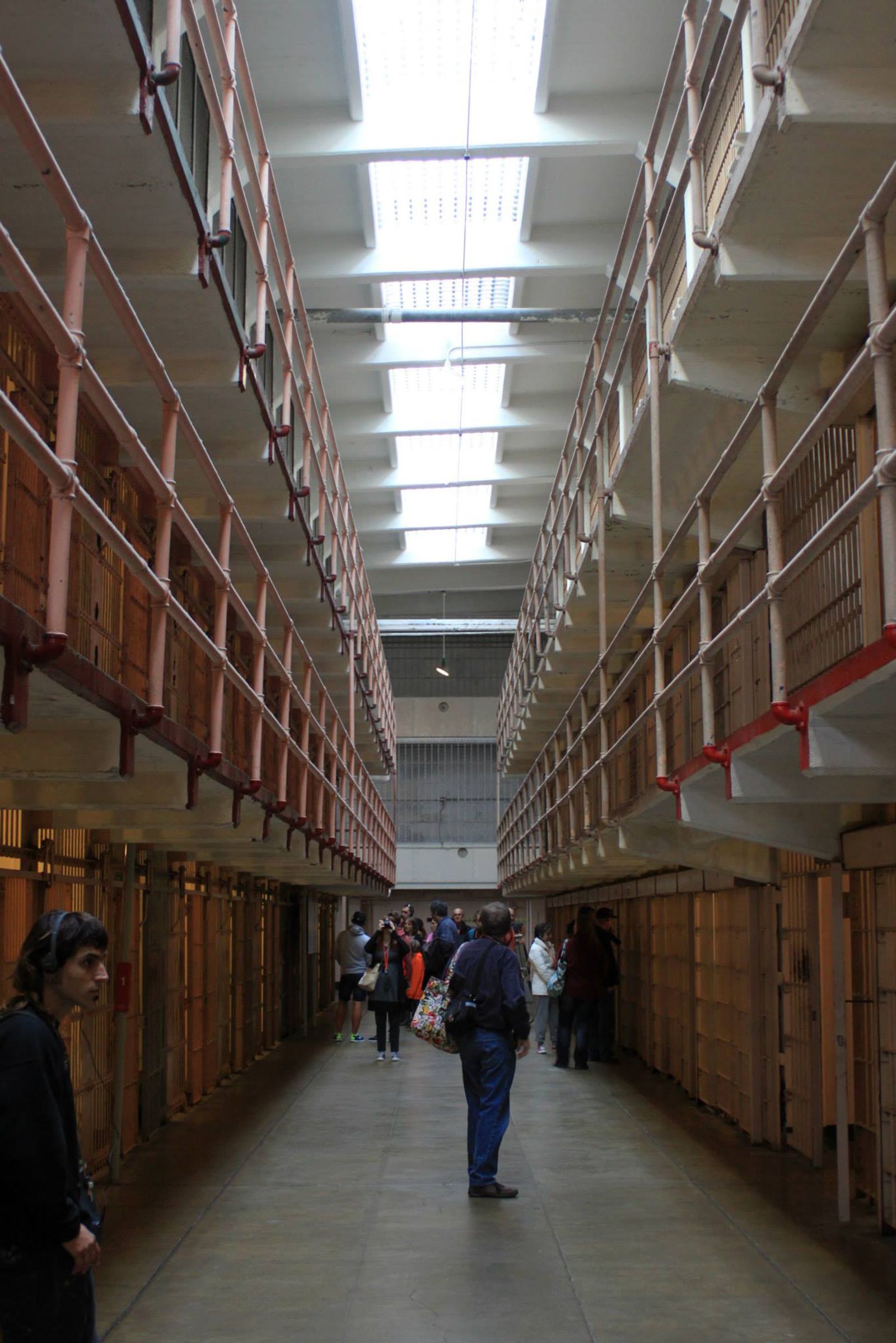 惡魔島監獄內部。圖／讀者提供