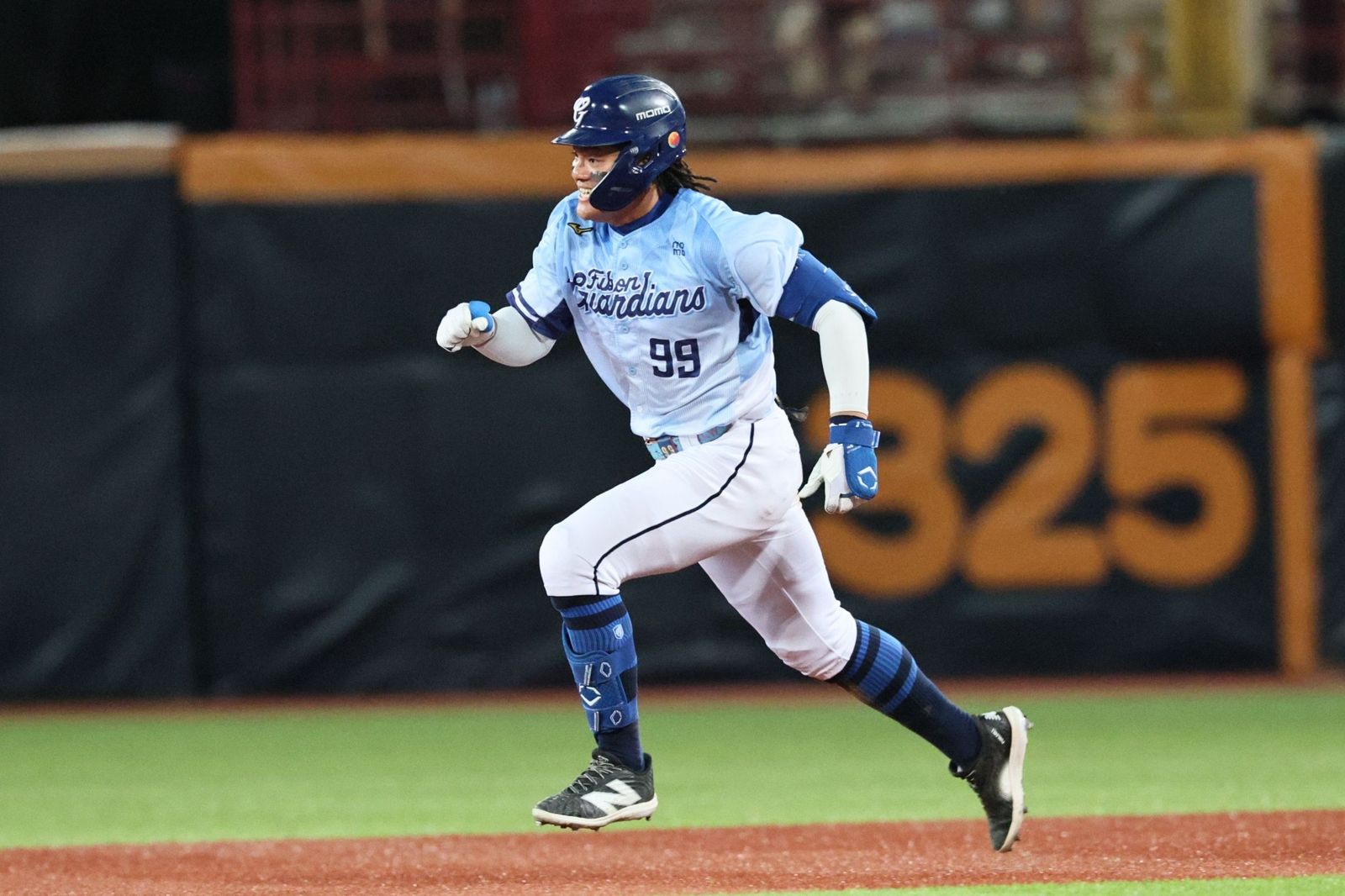 中職／張育成再見兩分砲！率富邦2：0勝樂天