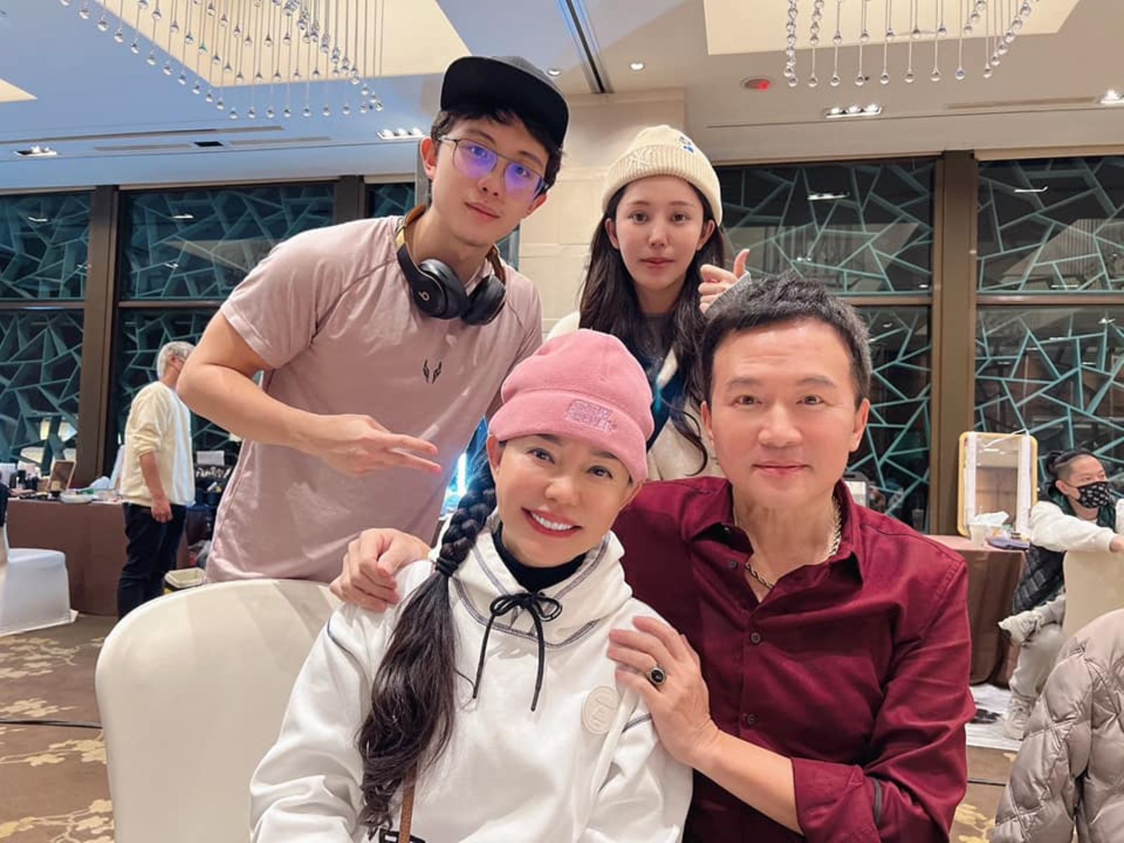 孫安佐是狄鶯及孫鵬的寶貝兒子，但也為這對明星夫婦帶來許多的麻煩。