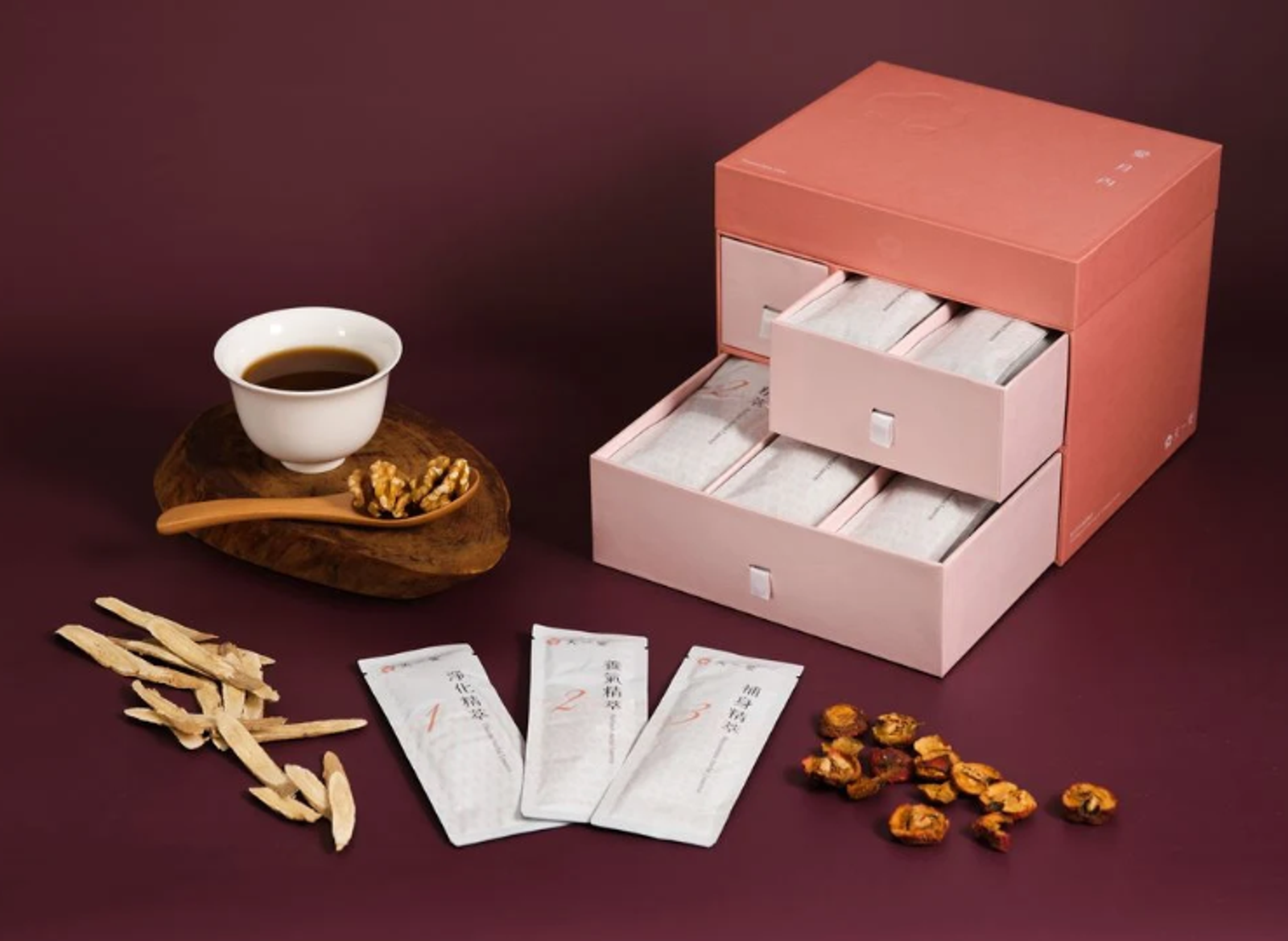 天一愛中藥精萃被抓包是假藥　3人照賣166萬還屏蔽政府IP