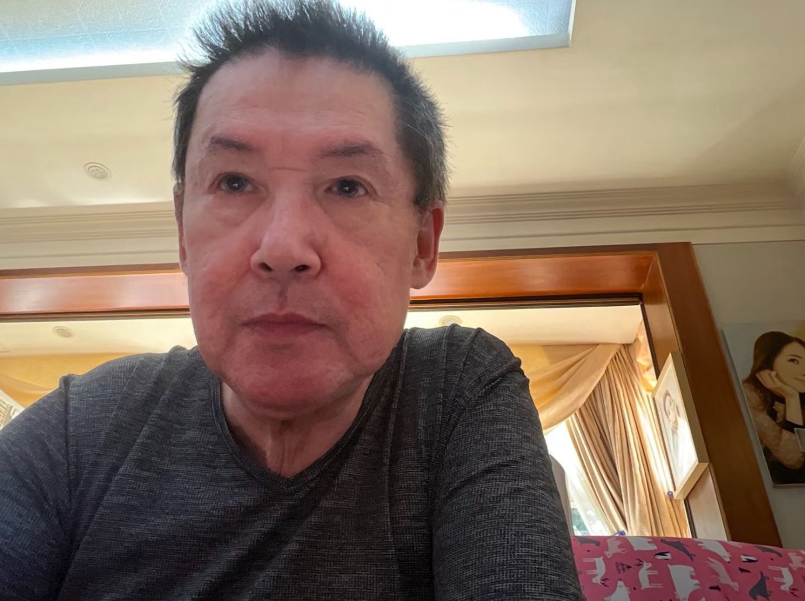 郭爸爸曬出自拍照，希望遏止謠言。翻攝小紅書@養老者