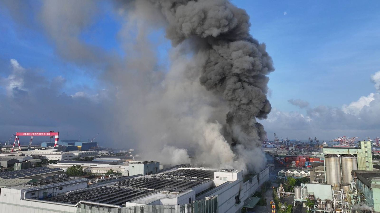 高雄超級電池大廠三元大火空品檢測出爐　高市環保局要開罰了