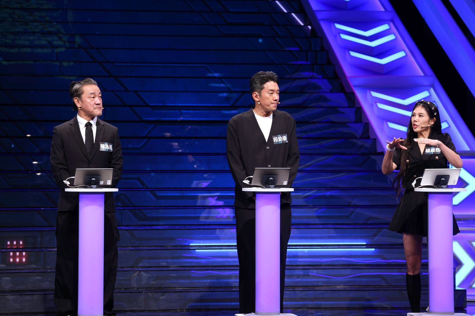 陳為民（左起）、段鈞豪、楊晨熙上《哈！真相大白了》。公視提供