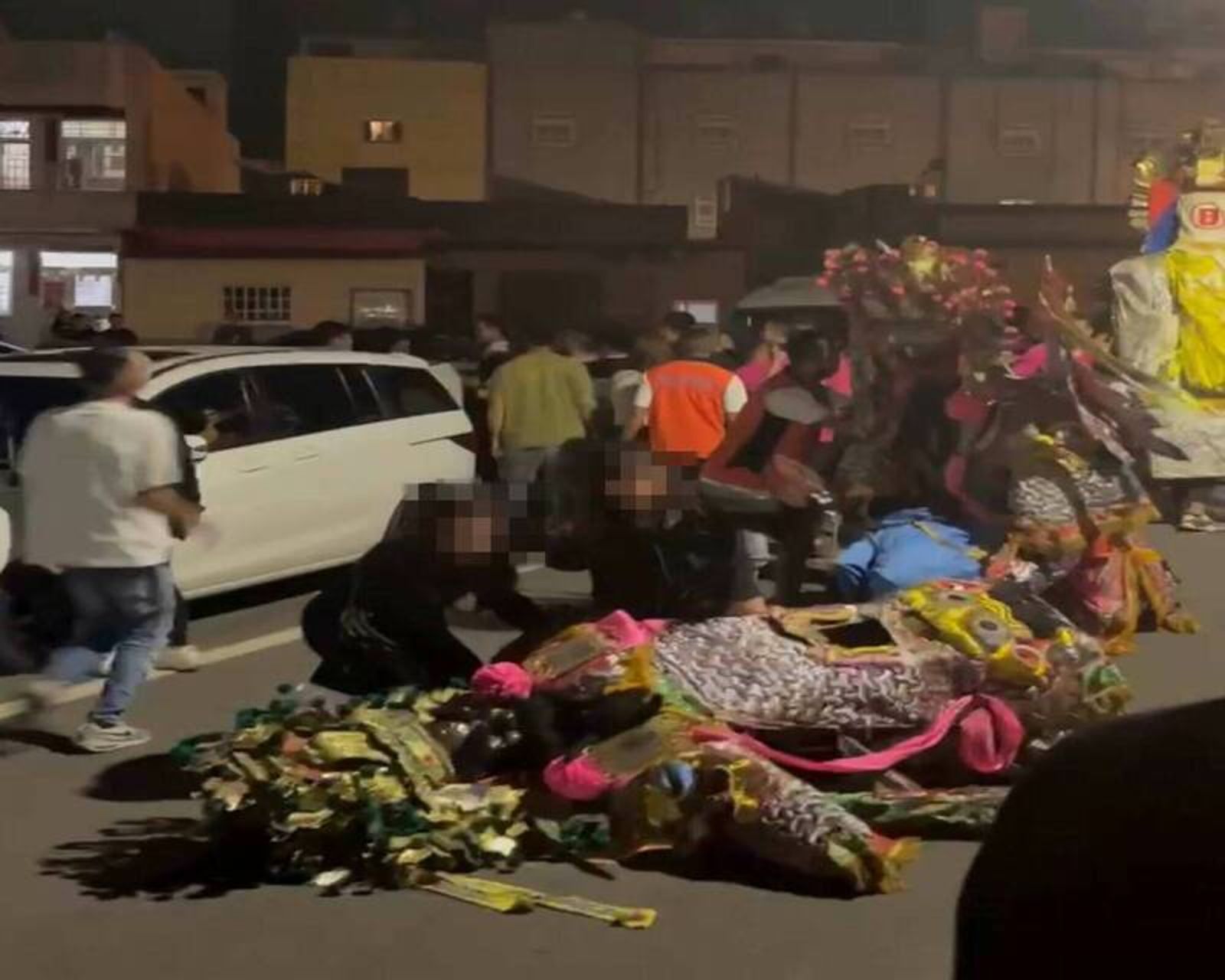 彰化和美廟會信眾互毆神將偶被推倒　快打部隊逮為首3人