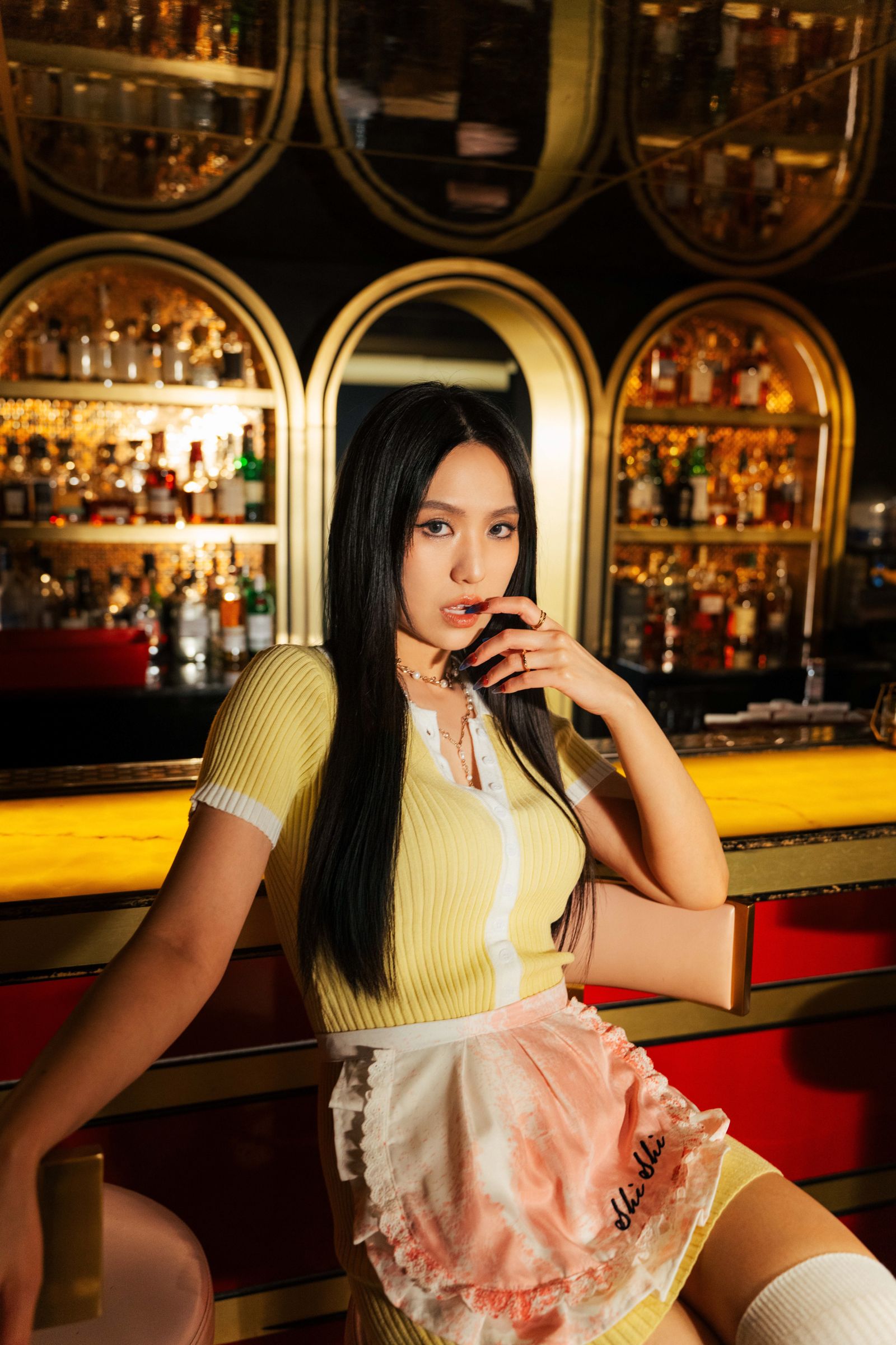 孫盛希日前拍攝英文單曲〈Tidy It Up〉MV。滾石唱片提供