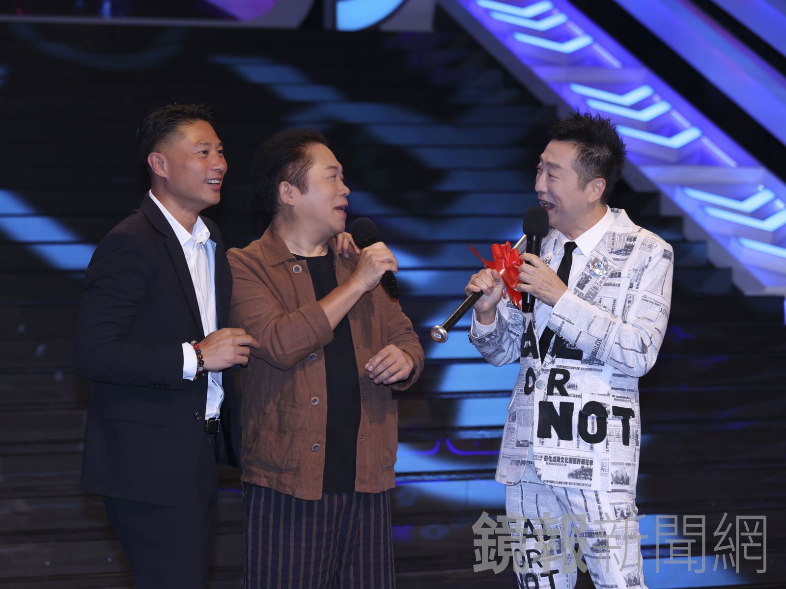 彭小刀(左起)、卜學亮到場力挺哈林。劉耀勻攝