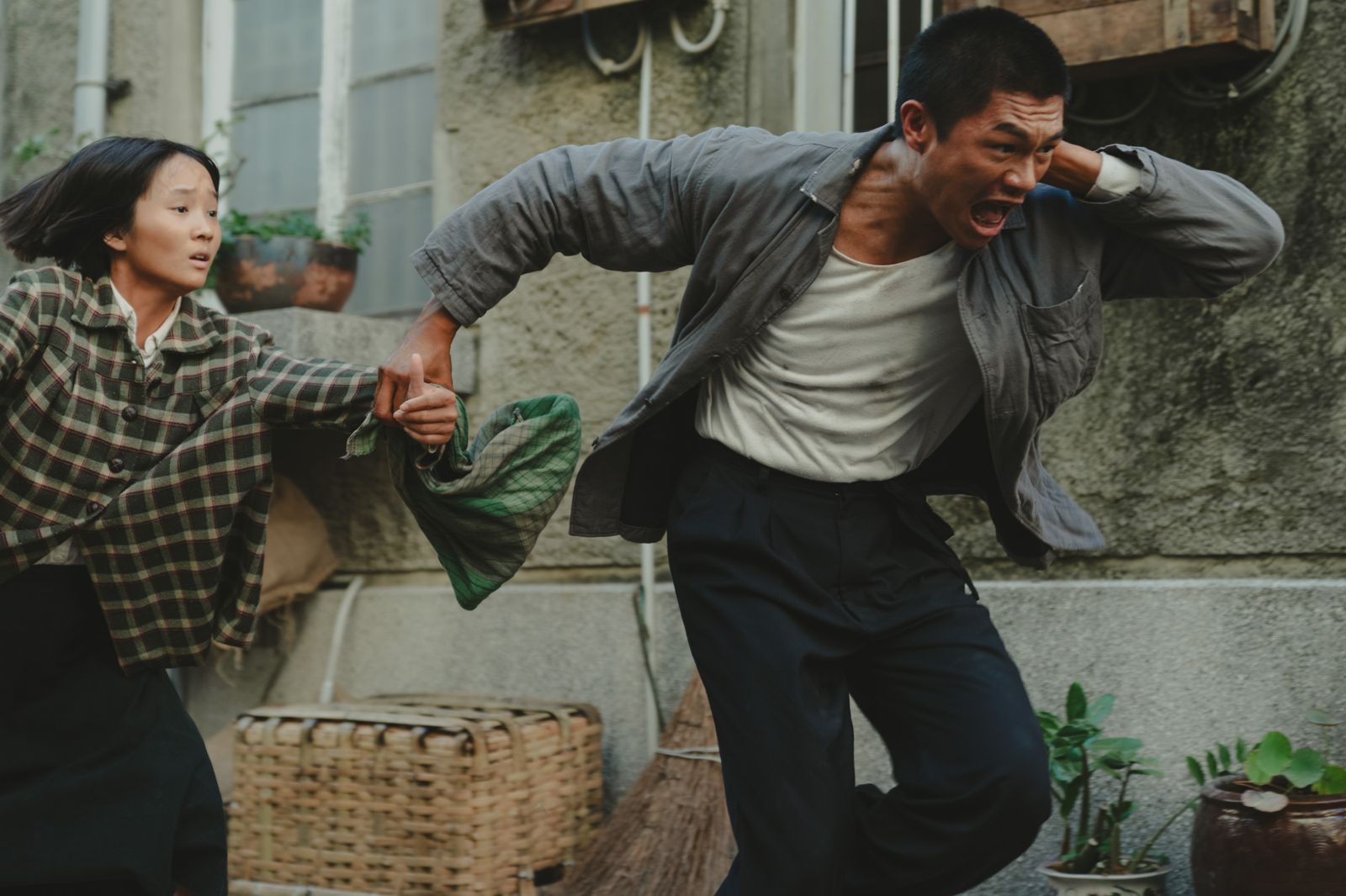 柯煒林《大濛》狂飆「4字國罵」 曝壓力爆棚重拍15次狂做惡夢