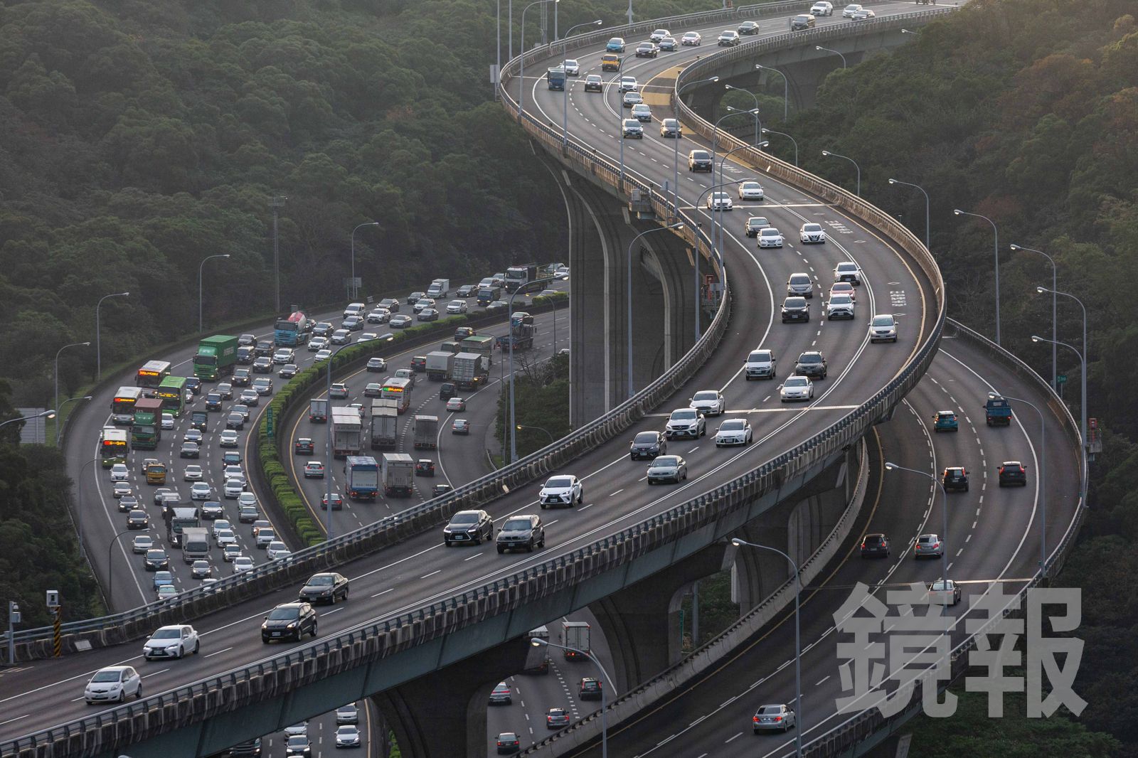 4月新制來了！汽機車牌照稅開徵、旅遊不便險有上限　賣屋必揭「3大資訊」
