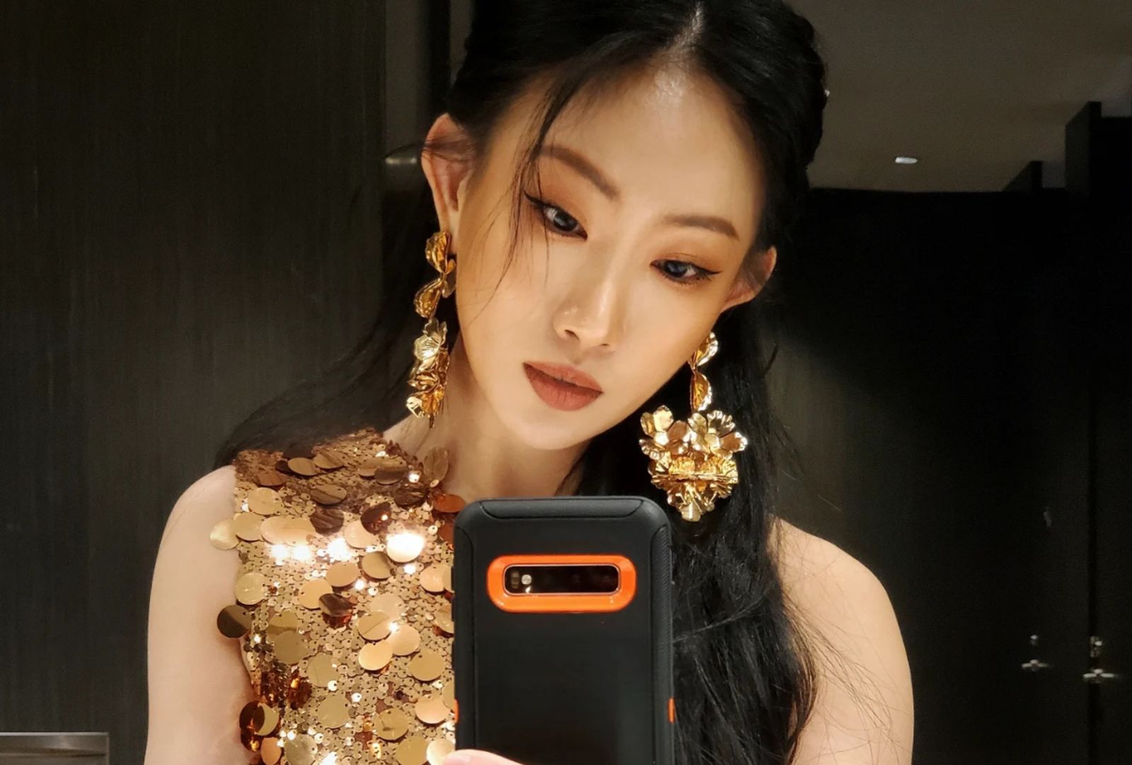 歌手孔晨羽到上海追夢卻遭暴力對待。圖/翻攝IG@geniekon_official