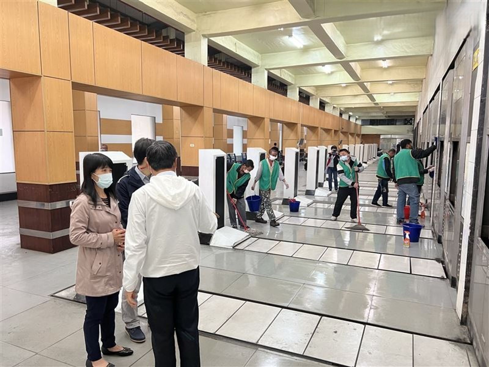 賺死人錢!高雄二殯爆集體收賄 遺體插隊火化每具索2000元紅包 2技工遭羈押禁見