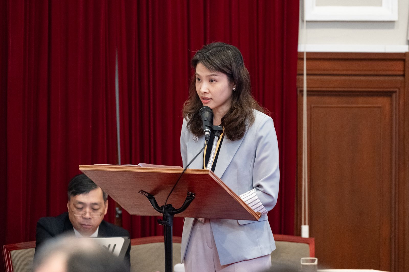 健康幣新制10月上線!滿18歲可領 擬與超商、運動場館合作兌換指定食品