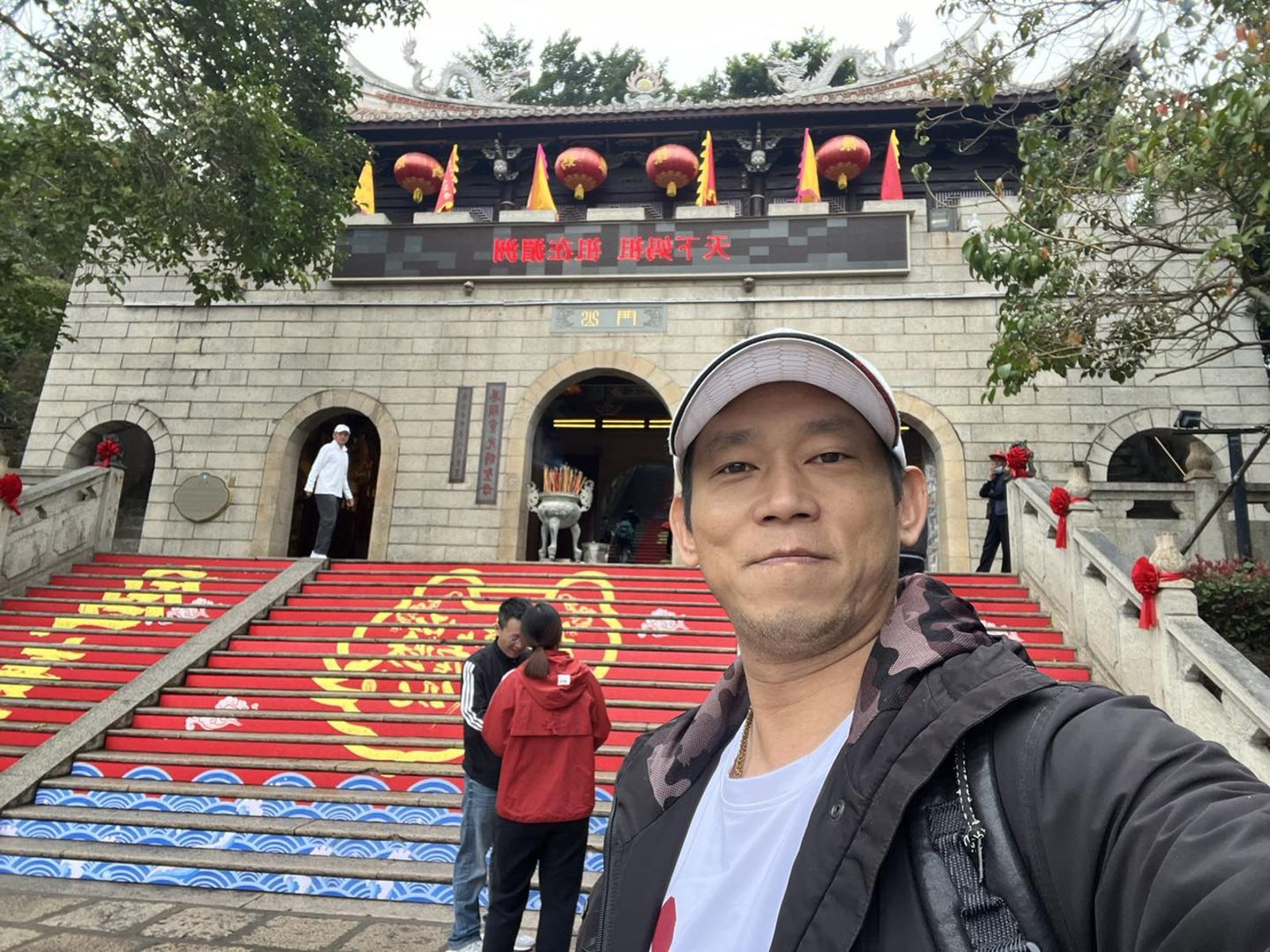 顏正國病逝/9歲拍片扛家計!顏正國經歷霸凌、染毒、判死 學書法找回自信