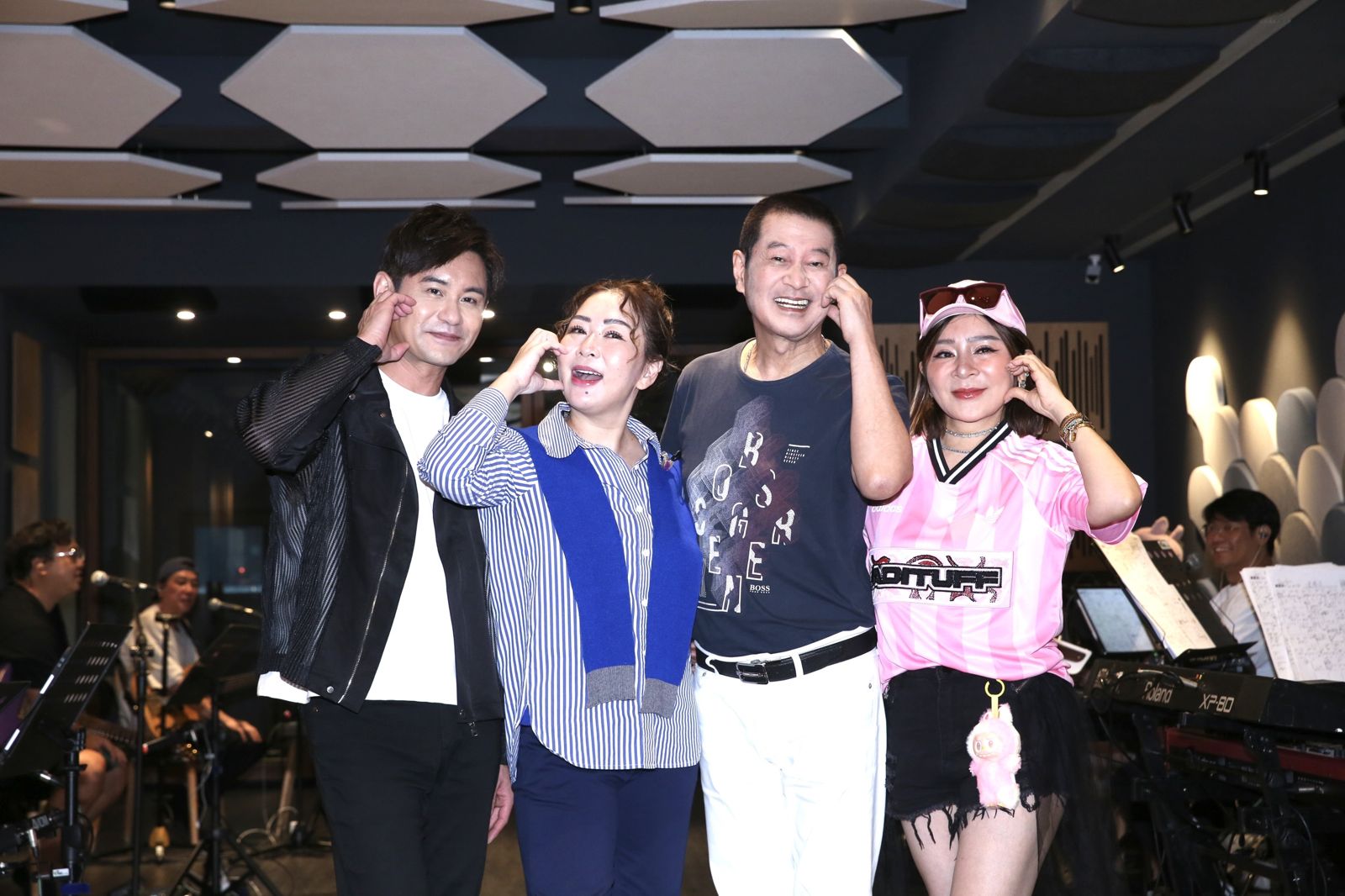 張秀卿曝吳宗憲「自掏腰包」站台　55歲發願以身相許被吐槽